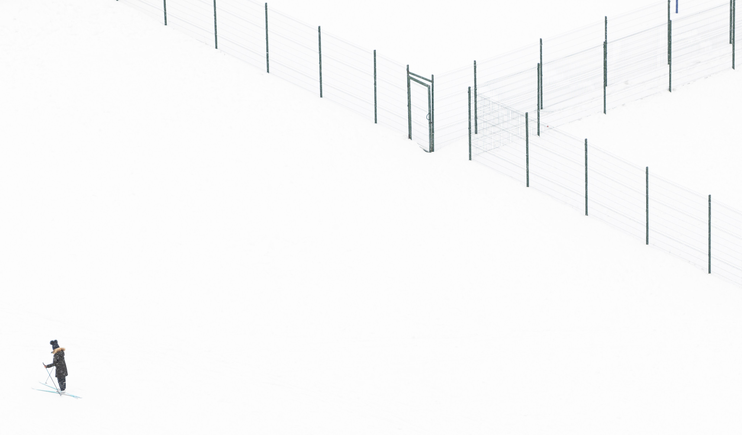 A physical education lesson in the snow desert. Evgenii Filippov — Photographer