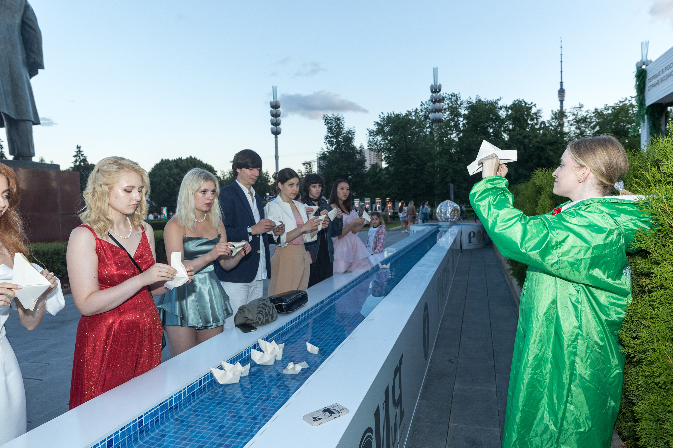 Прогулка перед выпускным. ВДНХ. Школьный фотограф в Москве Семенова Ирина