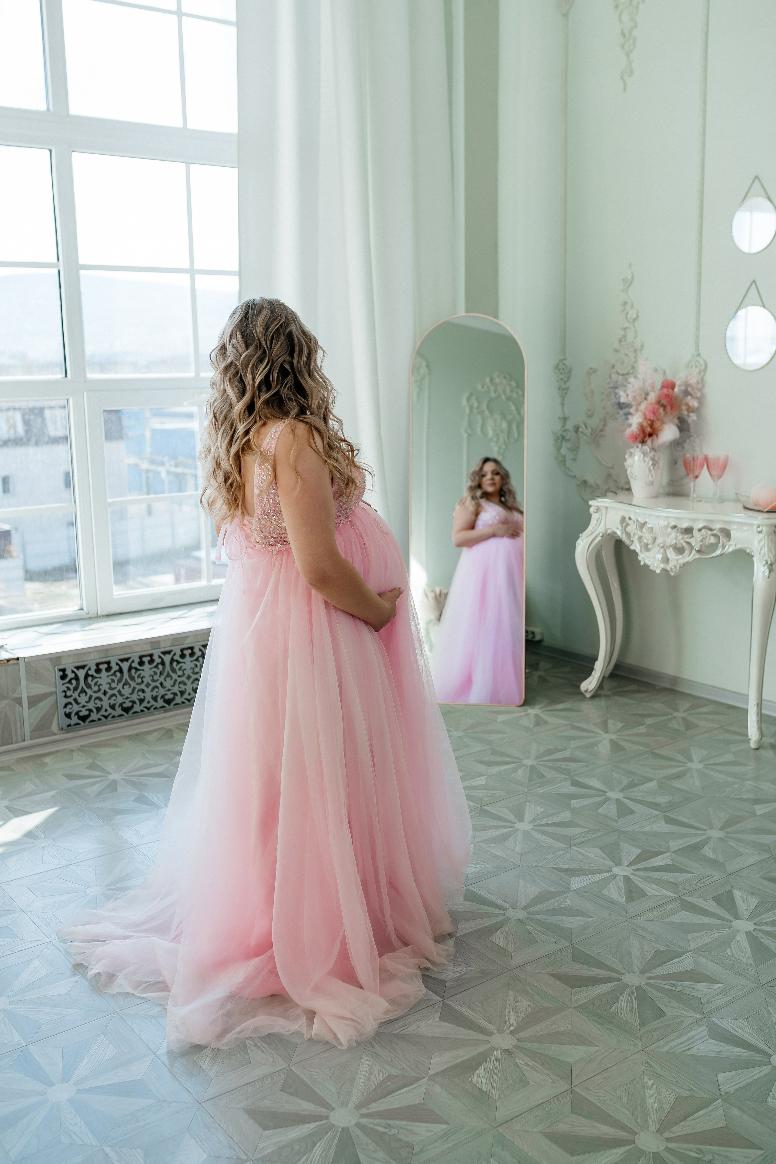 Нежная фотосессия для беременных. Фотограф Ким Наталья в Красноярске