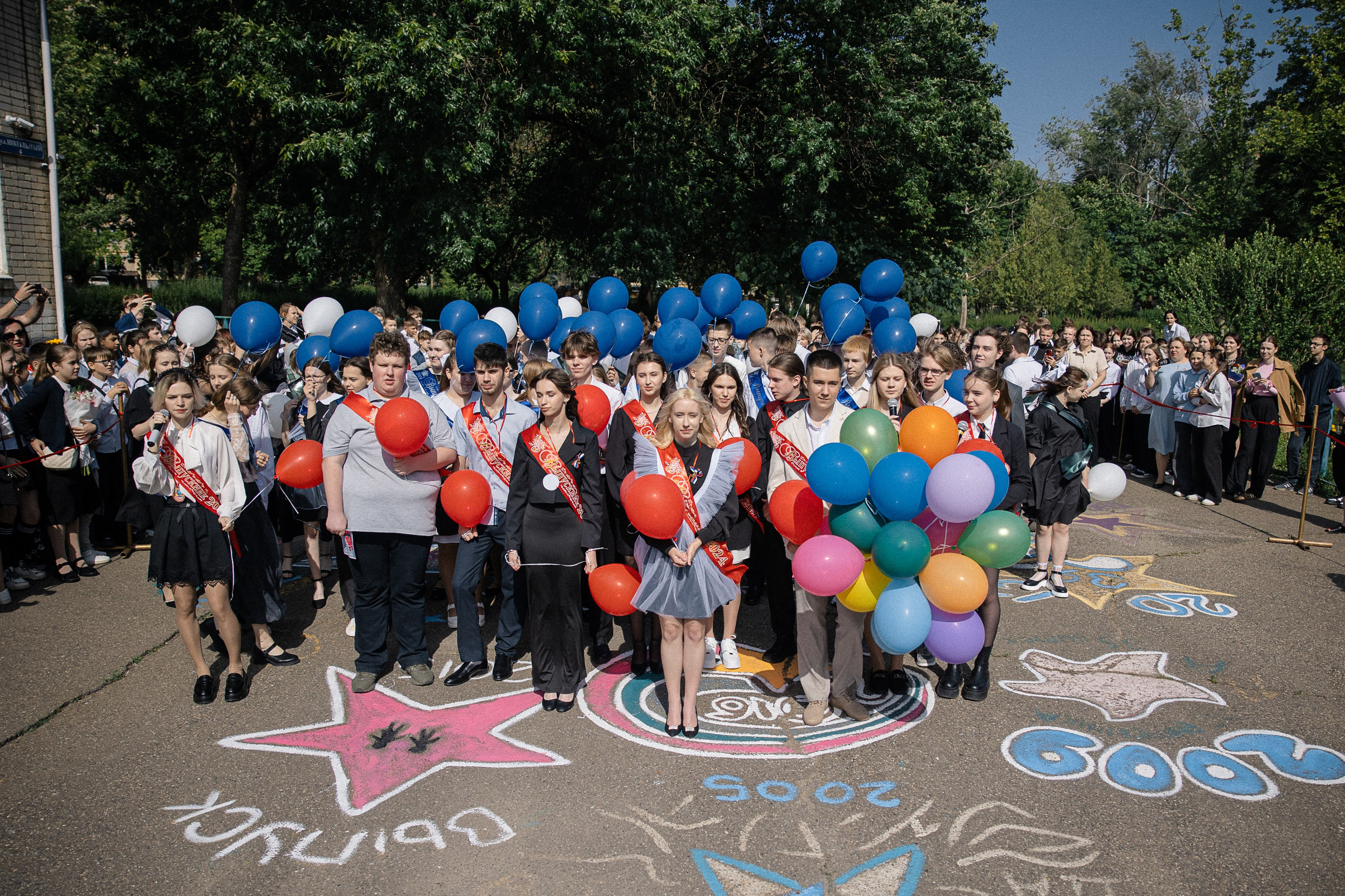 Последний звонок — линейка. Свадебный фотограф Роман Еремеев