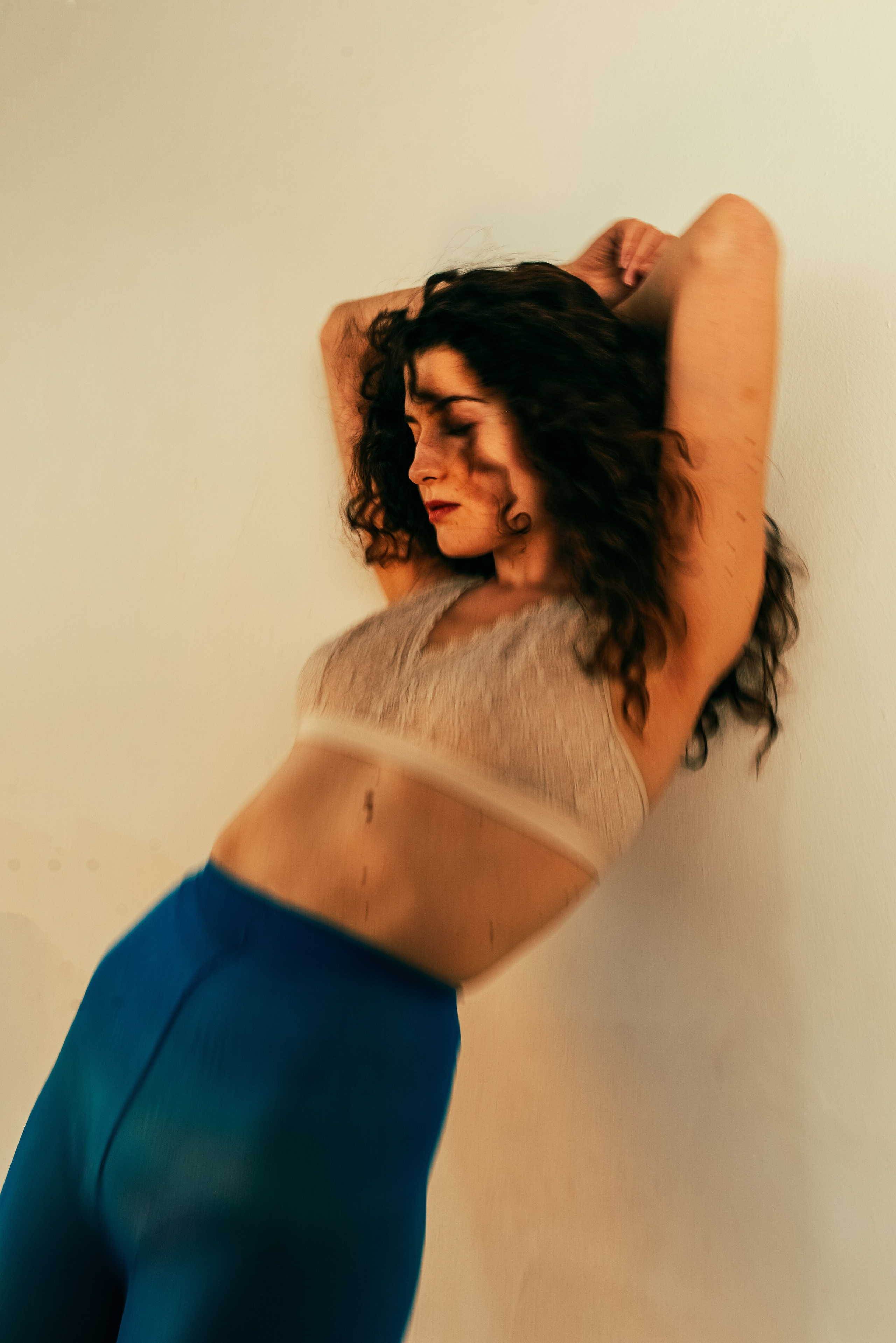 Женская фотосессия в студии. Коринна. Семейный и свадебный фотограф в Санкт-Петербурге Яна