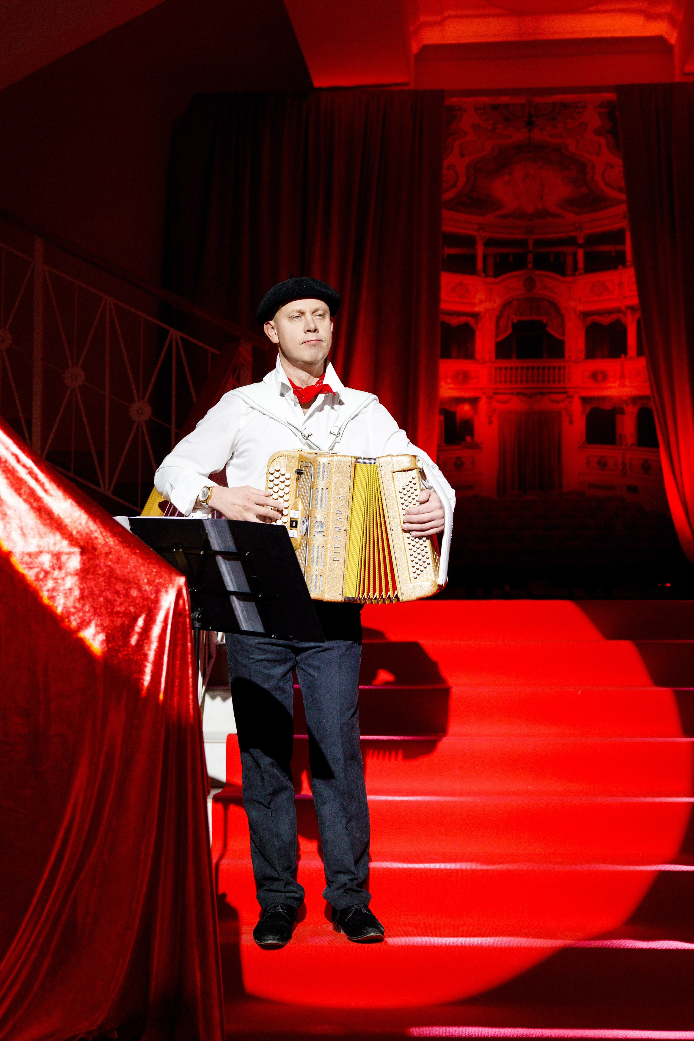 Награждение победителя конкурса «Учитель Года» г. Горнозаводск. Фотограф Дмитрий Молчанов | Фотограф Пермь | Фотограф