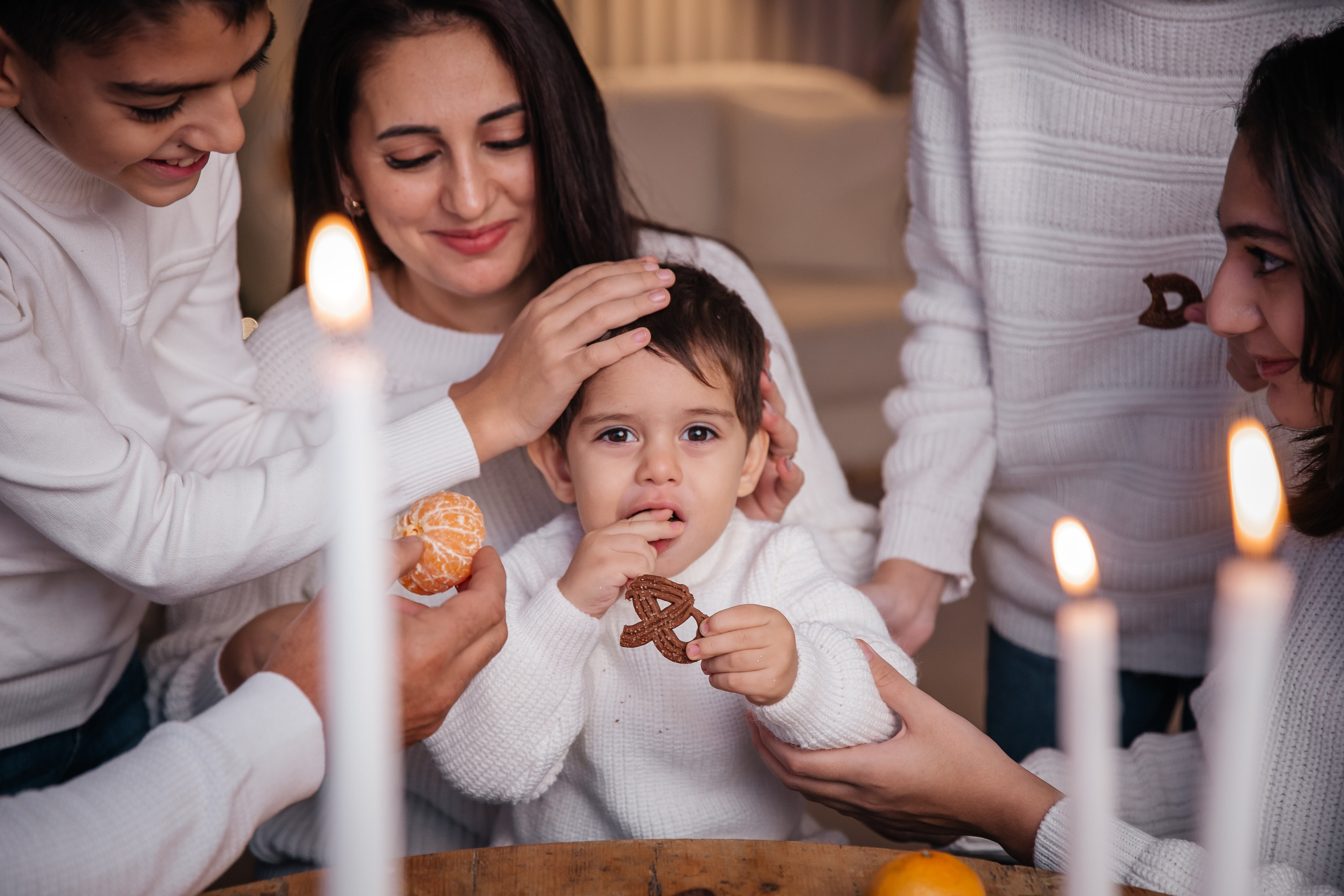 Семейная новогодняя фотосессия. Фотограф Любава Колесник. Выпускные альбомы в Крымском районе