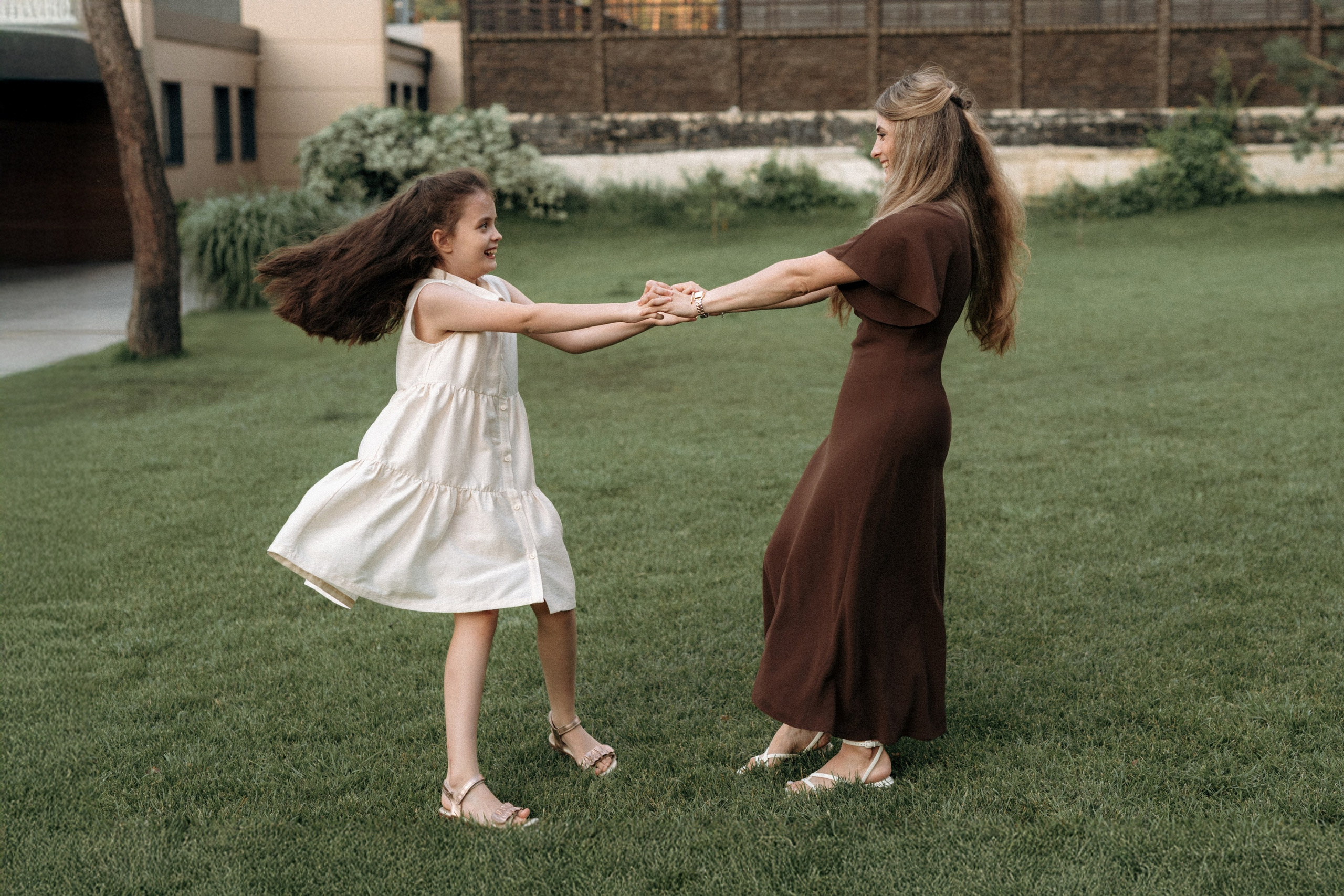 Семейная фотосессия на берегу реки для Миши, Тани, Сони и Таи. Свадебный фотограф в Тамбове Павел Четвертков