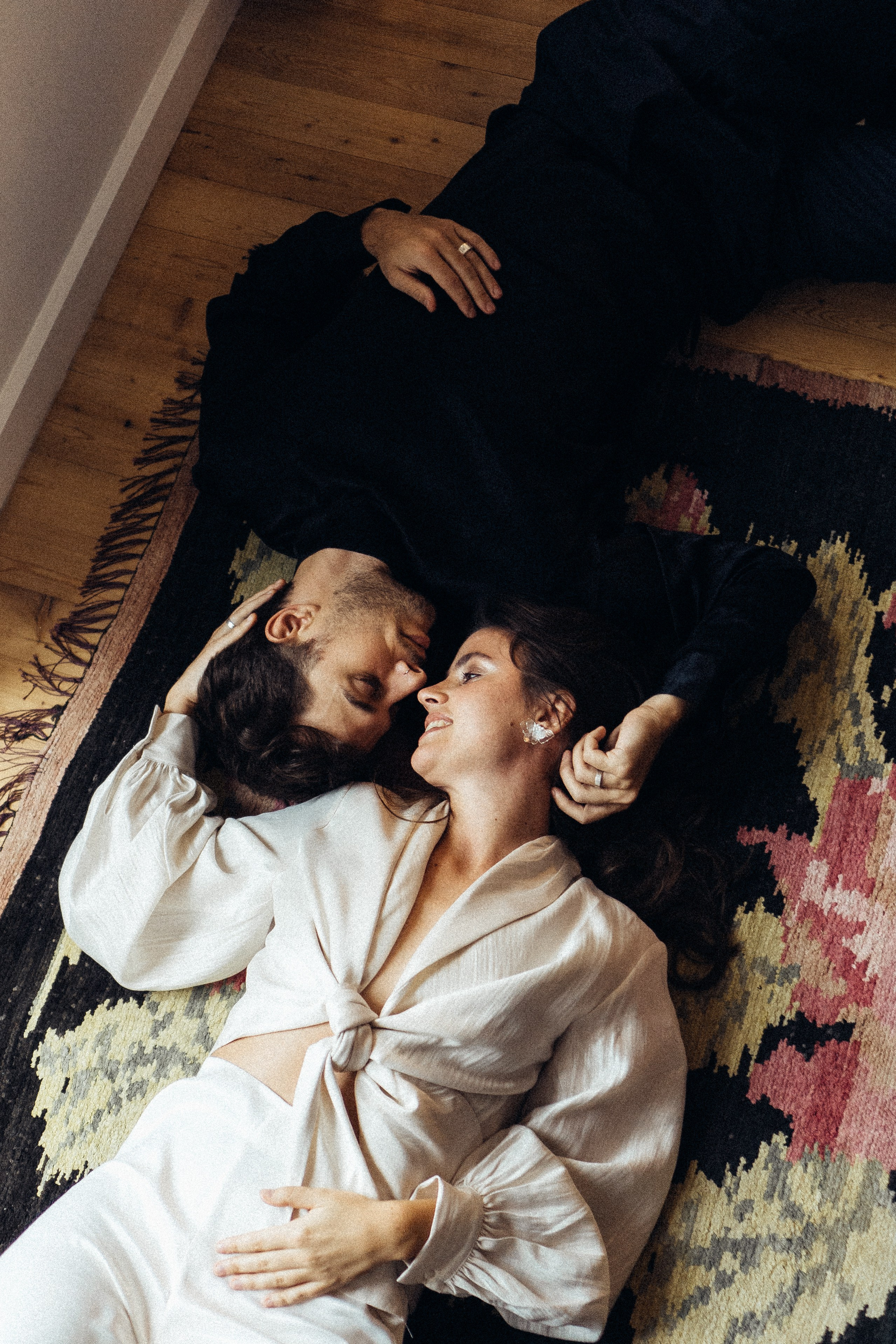 УТРО ЖЕНИХА И НЕВЕСТЫ В ПИТЕРСКОЙ КВАРТИРЕ И СЬЕМКА С СВАДЕБНЫХ ОБРАЗАХ. Профессиональный фотограф, Санкт-Петербург — Виктория Богомолова