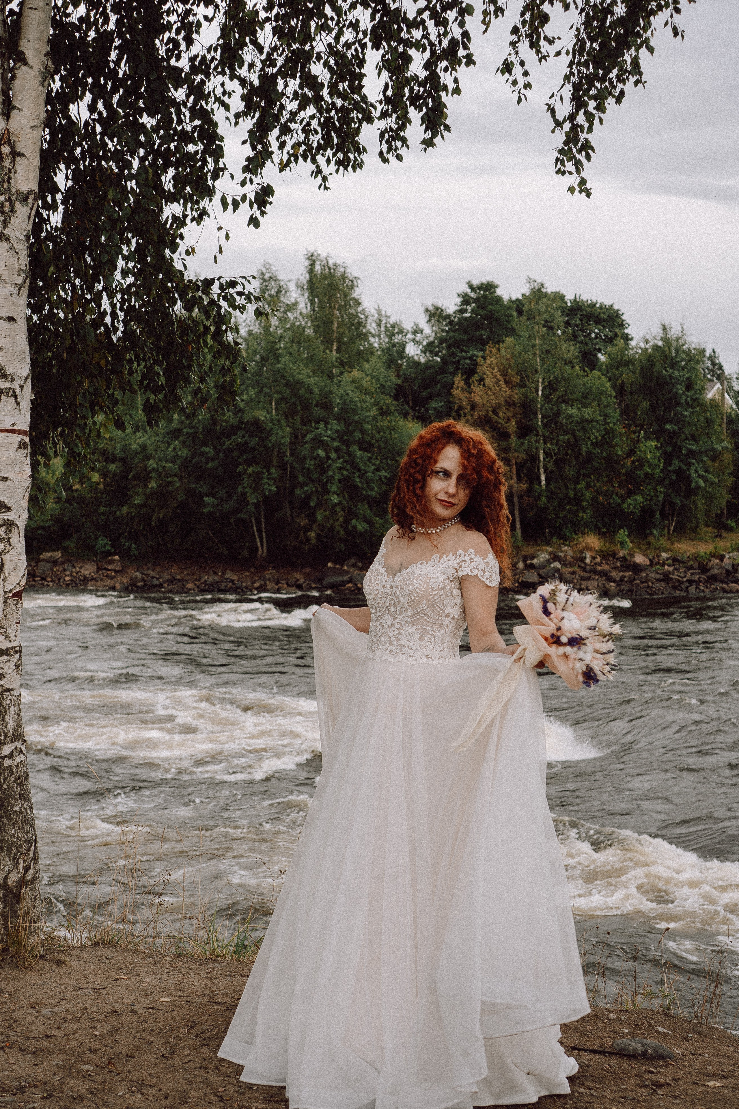 СВАДЕБНАЯ ФОТОСЕССИИЯ ПАРЫ В ГОРОДЕ ПРИОЗЕРСК В СОСНОВОМ ЛЕСУ И С ПИКАПОМ. Профессиональный фотограф, Санкт-Петербург — Виктория Богомолова