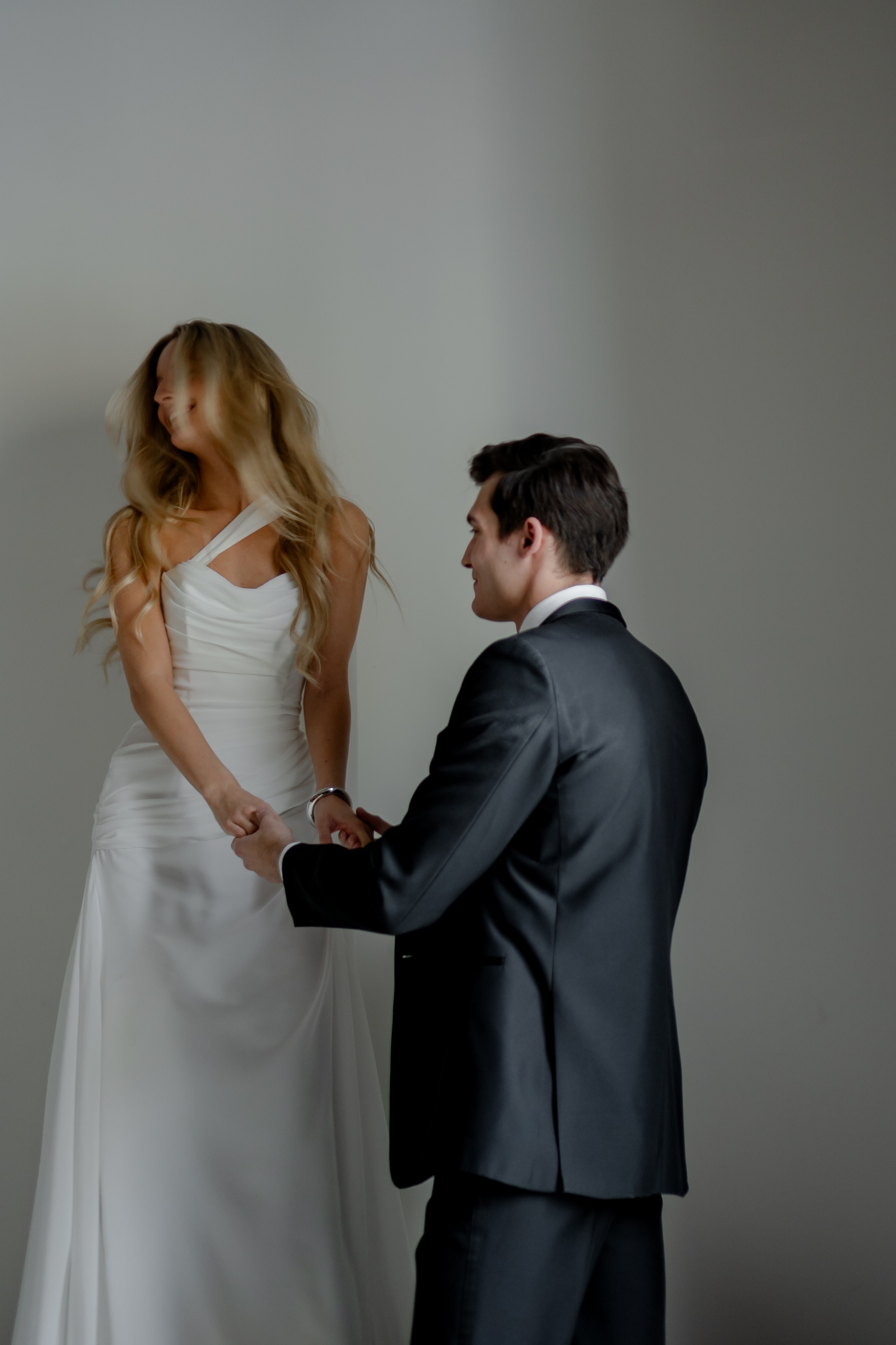 ЭЛЕГАНТНАЯ СВАДБЕНАЯ СЬЕМКА ЖЕНИХА И НЕВЕСТЫ В ДОРОГОМ ОТЕЛЕ САНКТ-ПЕТЕРБУРГА. Профессиональный фотограф, Санкт-Петербург — Виктория Богомолова