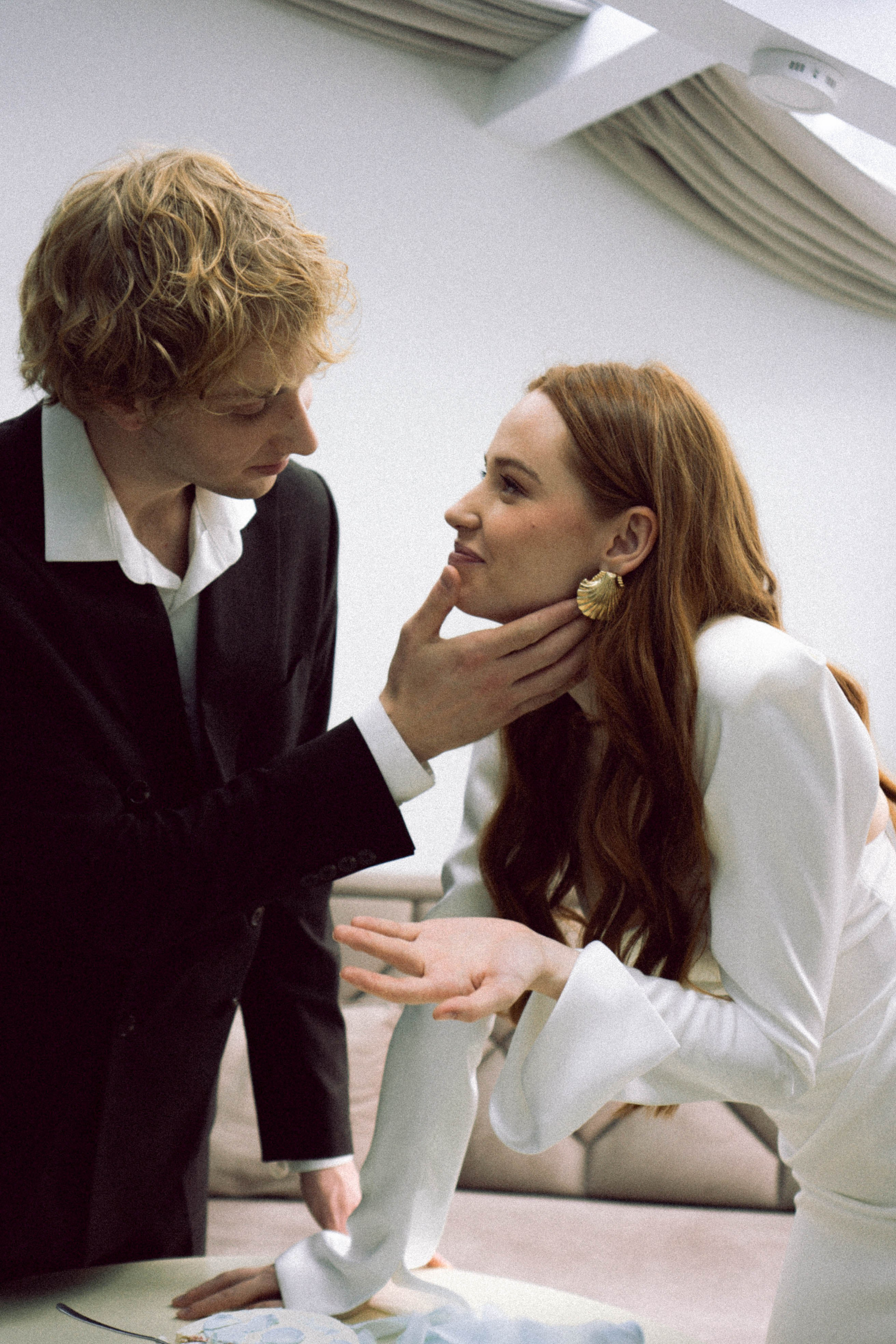 СВАДЕБНАЯ СЬЕМКА В ОТЕЛЕ. СБОРЫ ЖЕНИХА И НЕВЕСТЫ И ТАКЖЕ ТОР И ПОДГОТОВКА К ПРОГУЛКЕ. Профессиональный фотограф, Санкт-Петербург — Виктория Богомолова