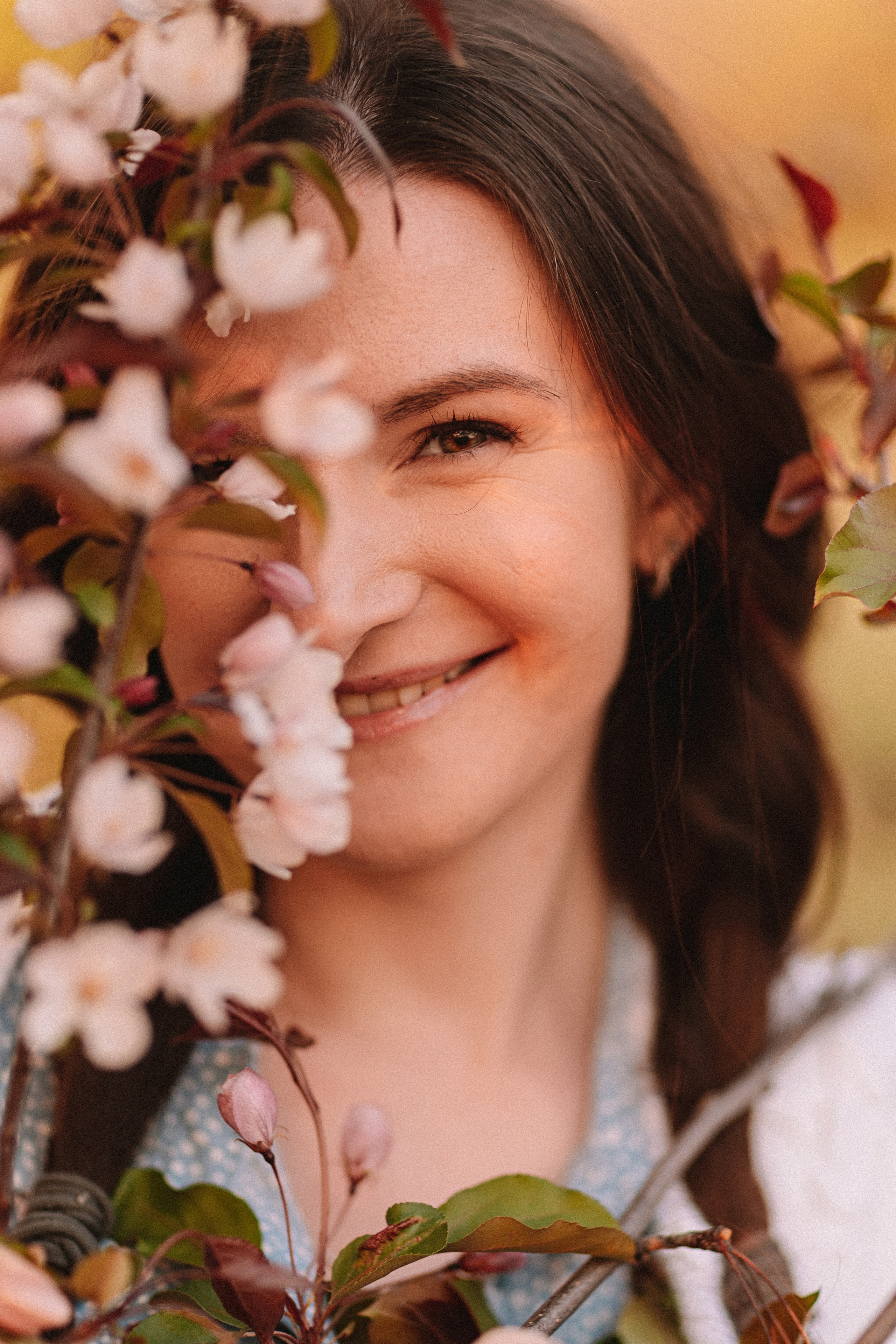 Яблони. Семейный фотограф Тюмень, фотограф на роды Салмина Мария