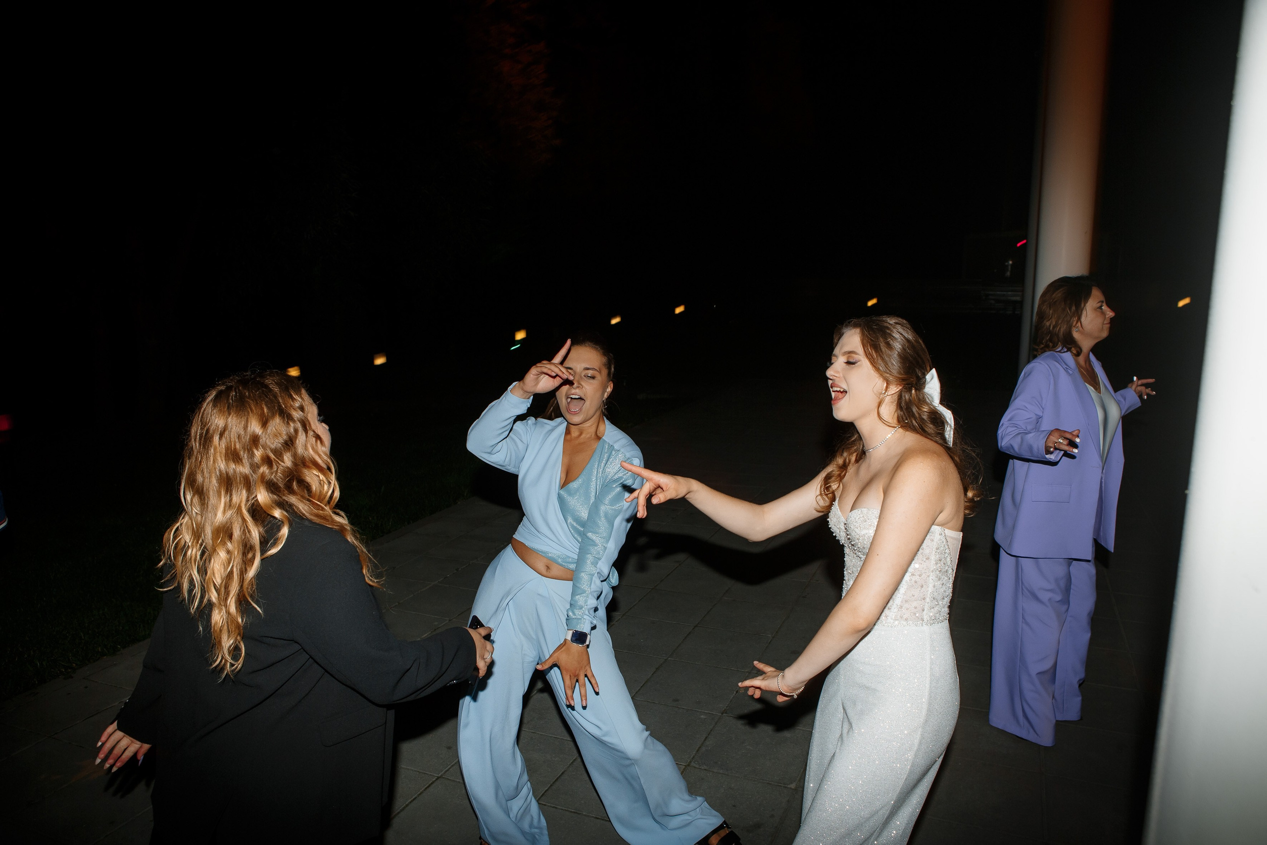 Выпускной Гимназия 12 2024 OpenHouse. Свадебный и портретный Фотограф в Липецке Дмитрий Котюков