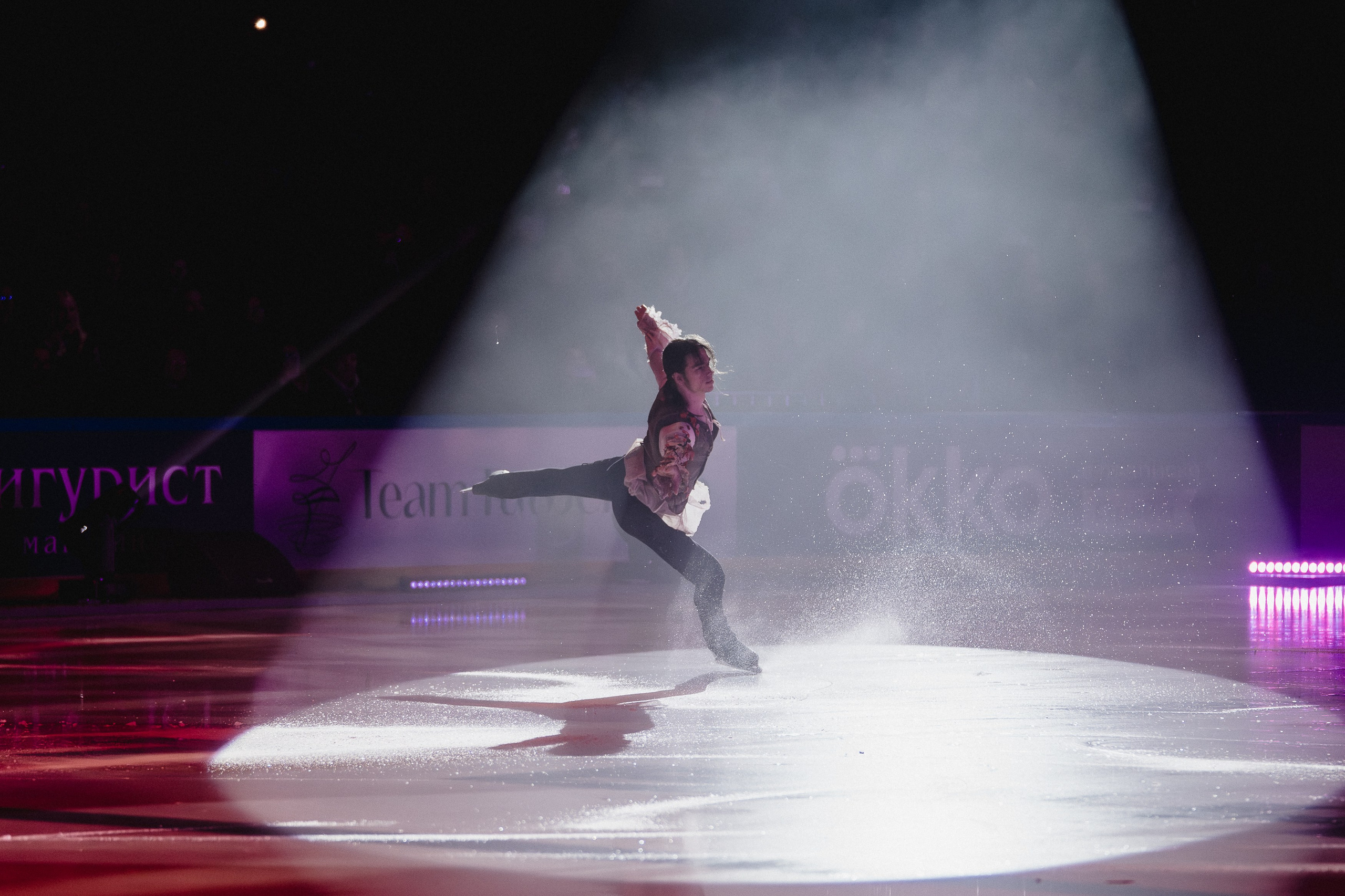 Шоу Этери Тутберидзе в Новосибирске. Воробьева Ксения — Спортивный и танцевальный фотограф Новосибирск