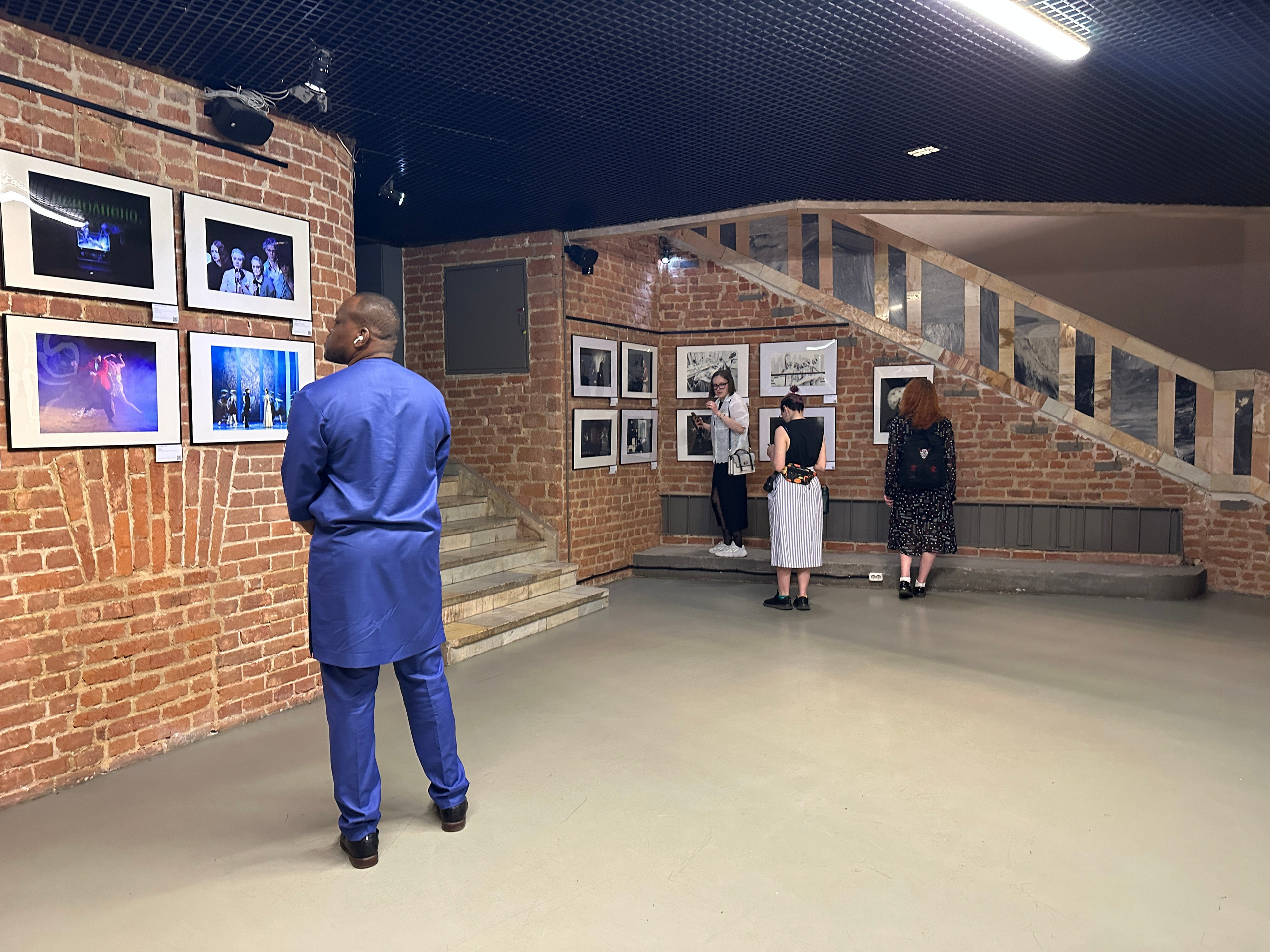 МОЛОДОЙ ТЕАТР. Reportage, architectural, fine art photographer Lena Melnikova in Moscow