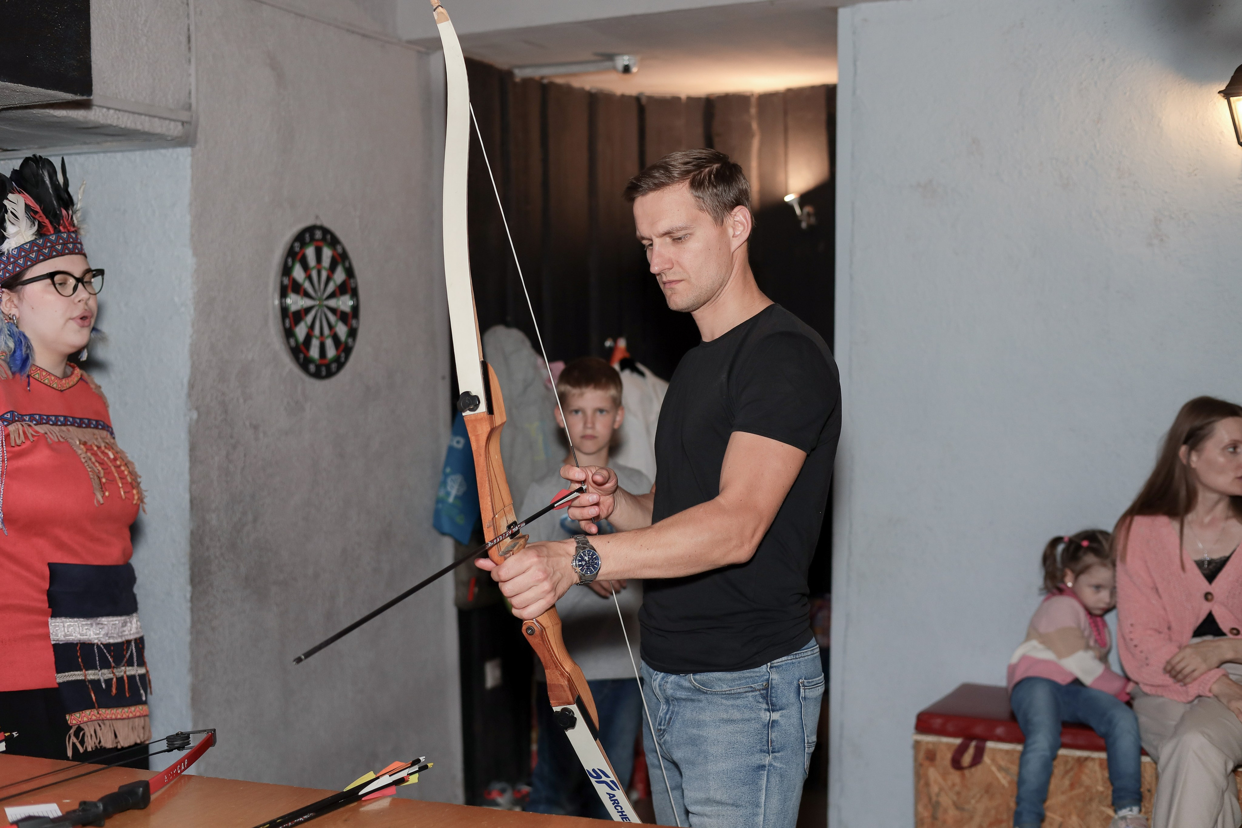 День рождение в стрелковом клубе. Фотограф Надршина Лилия