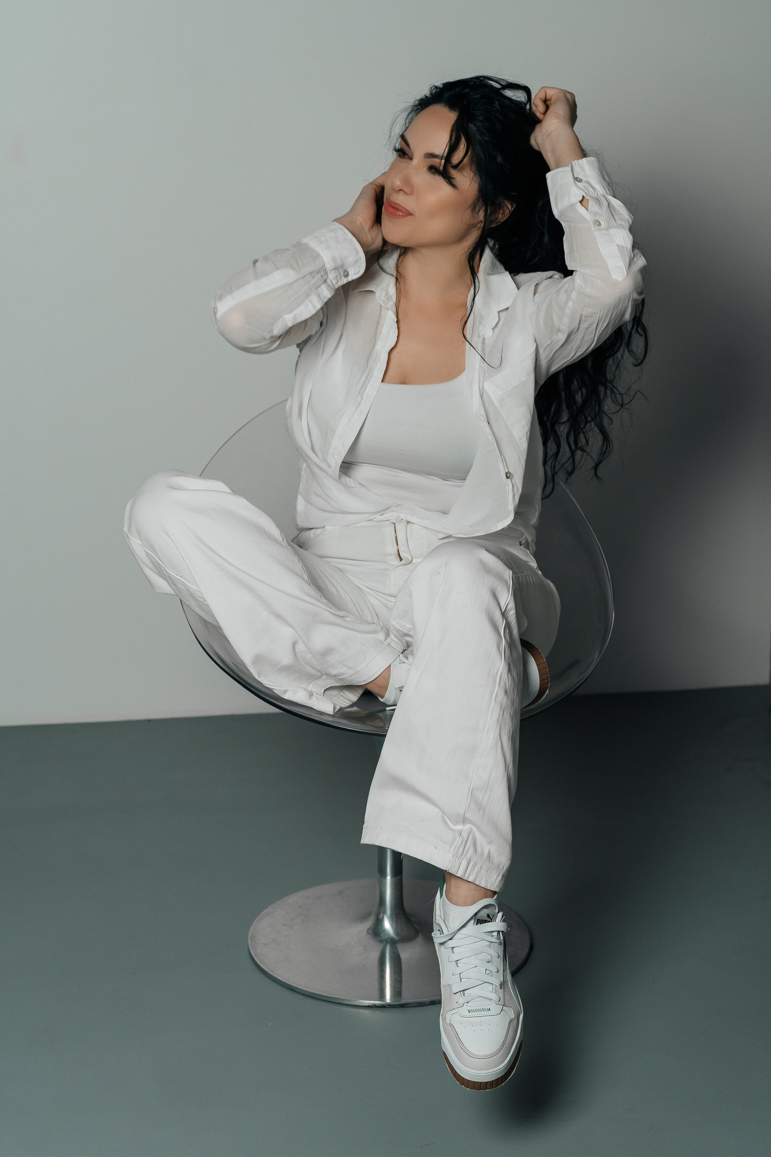 Съемки в интерьере студий. Виктория Алпеева — фотограф по любви