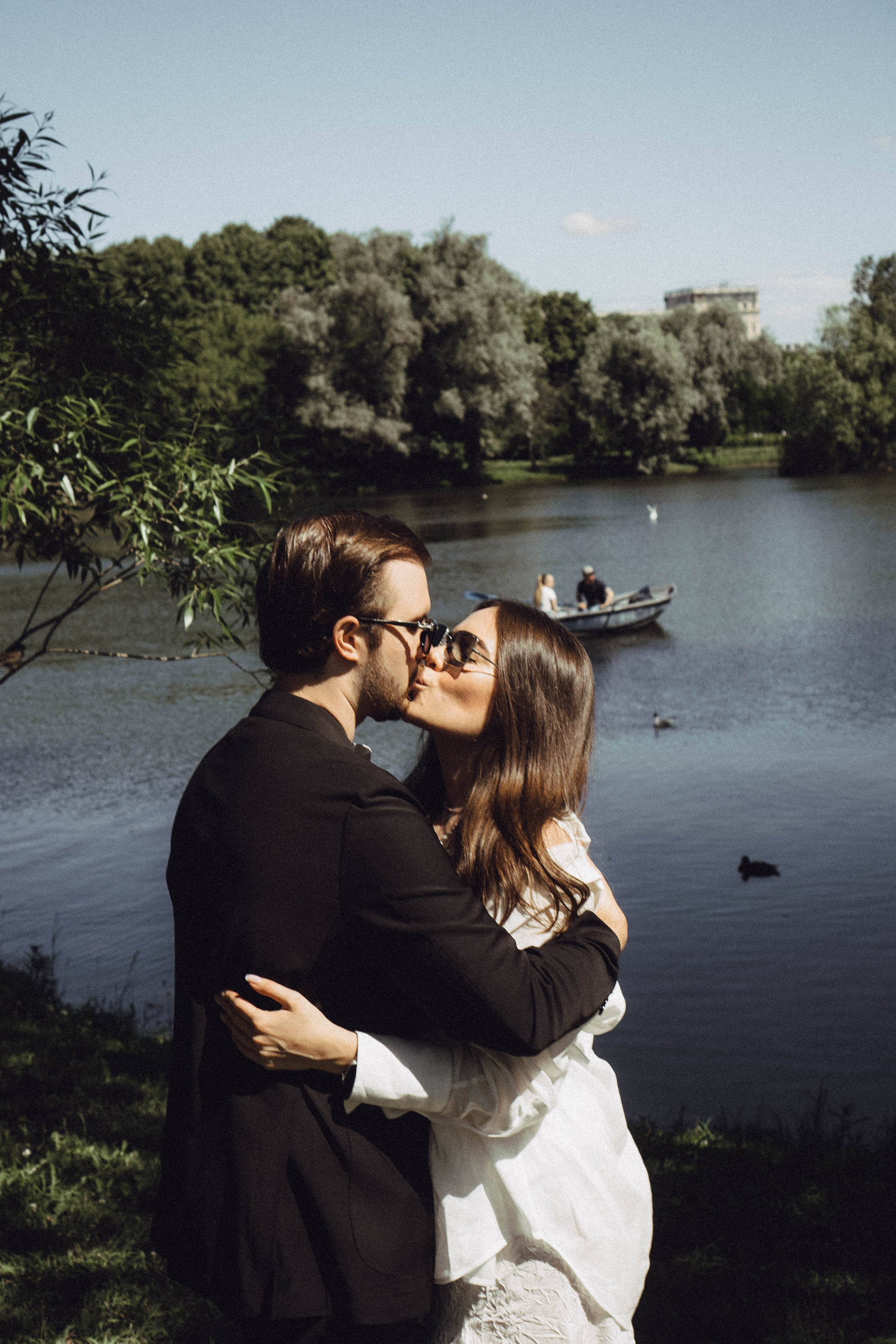 СВАДЕБНАЯ СЬЕМКА В ПАРКЕ ПОБЕДЫ И ПРОГУЛКА ПО МОСКОВСКОМУ ПРОСПЕКТУ. Профессиональный фотограф, Санкт-Петербург — Виктория Богомолова