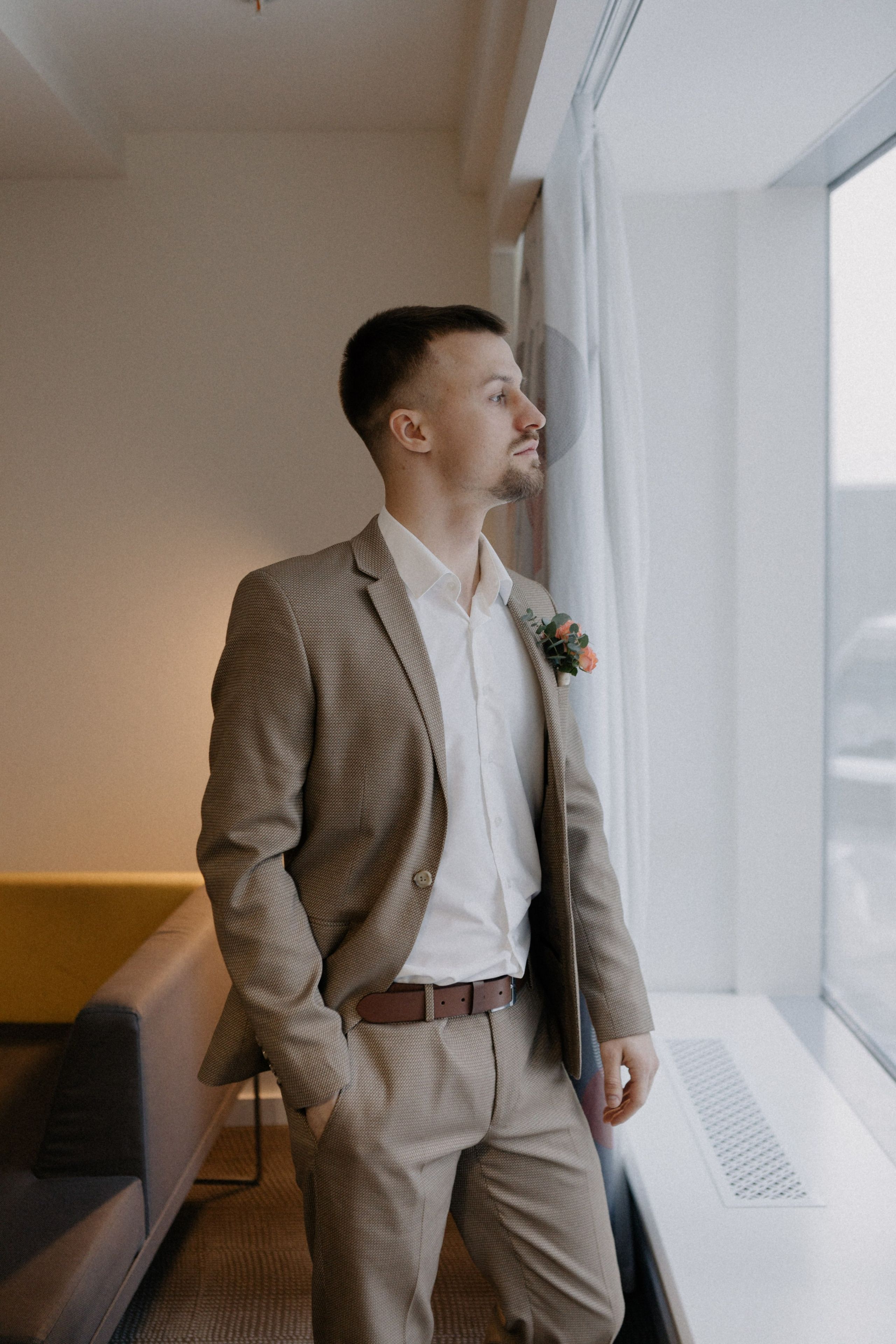 Ксюша и Илья. Утро в отеле роспись в Birds. Свадебный и портретный фотограф в Москве Анастасия Масюк