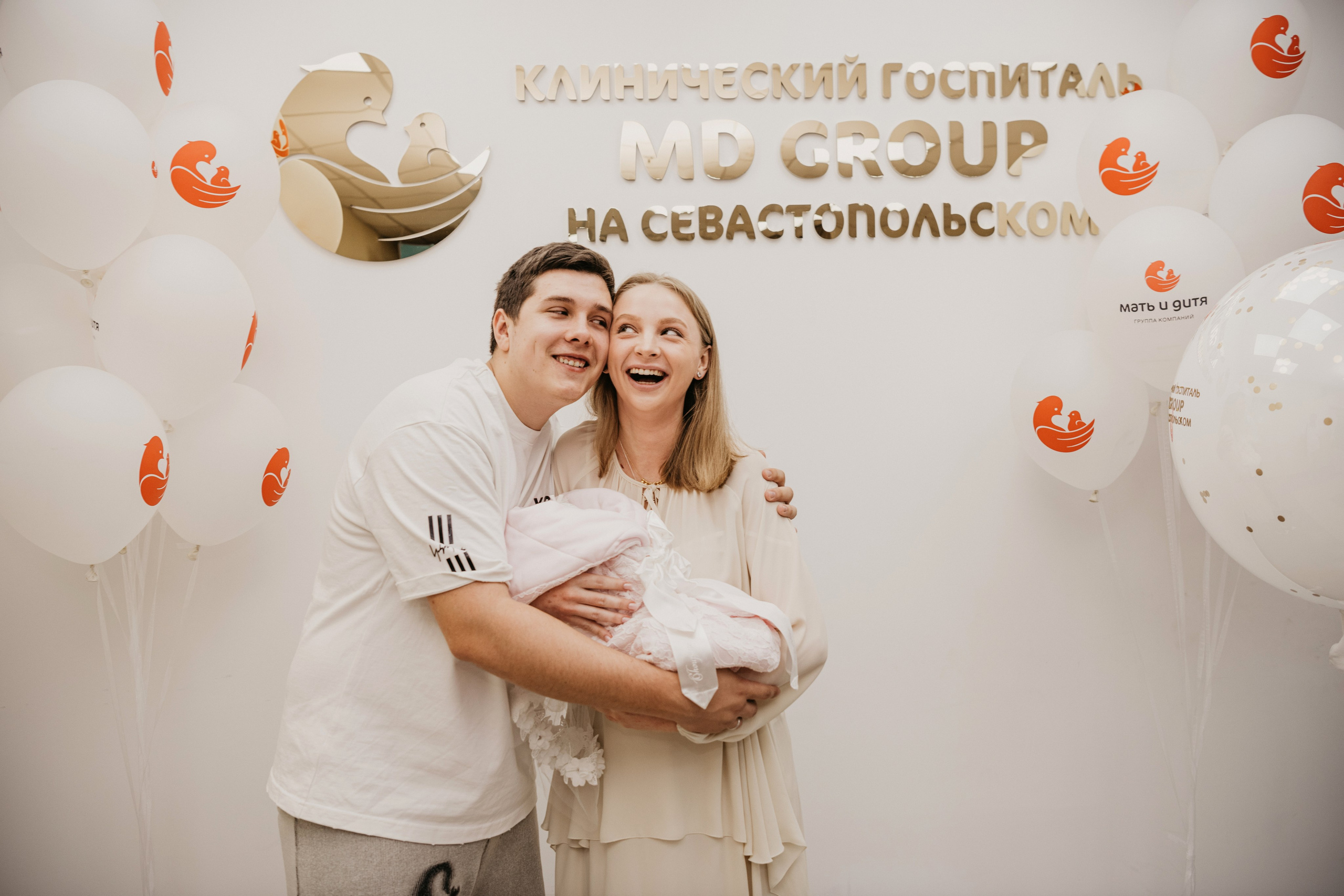 Выписка Виктории. Мать и дитя. Фотограф на выписку из роддома в Москве и МО