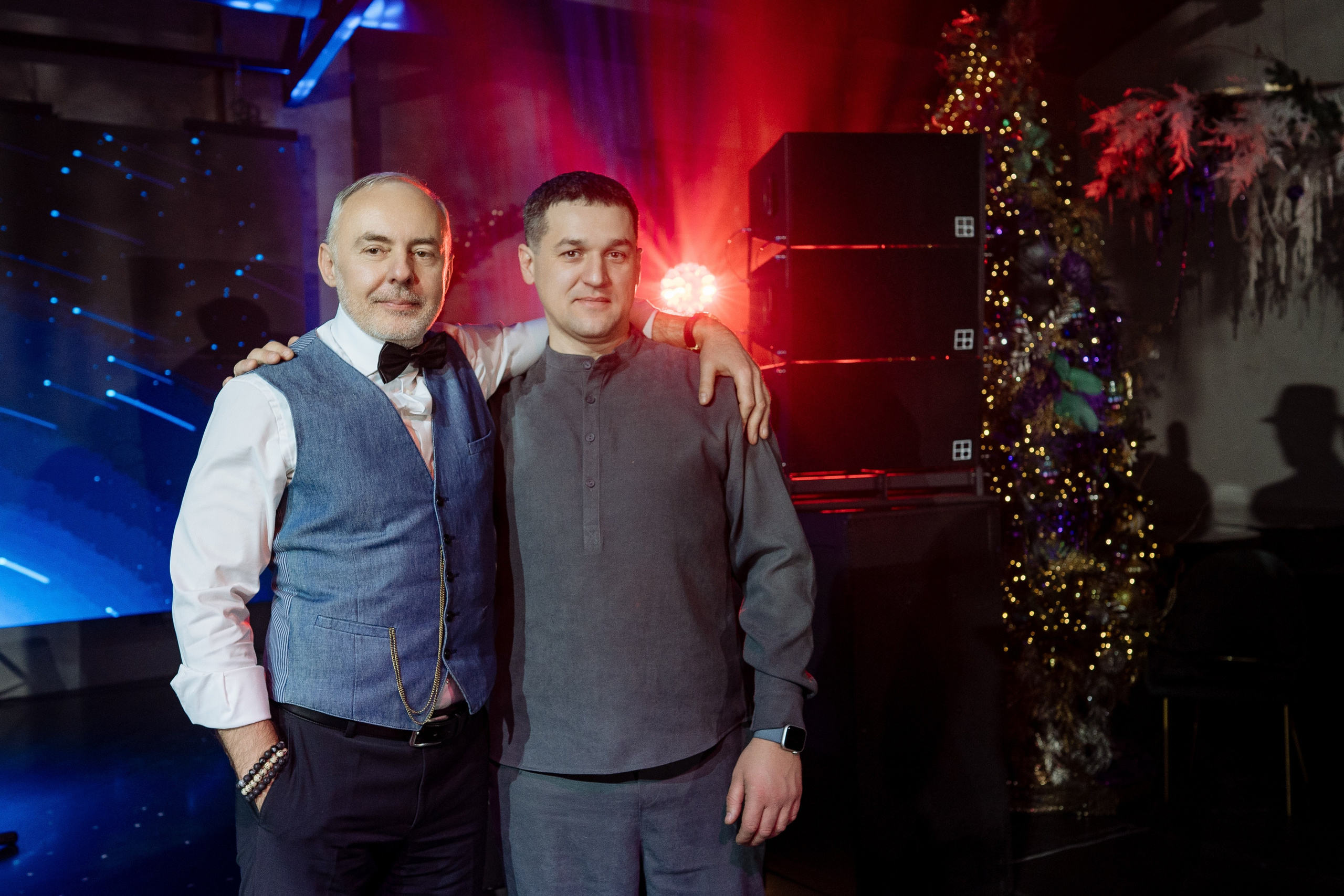 Альбион Тур