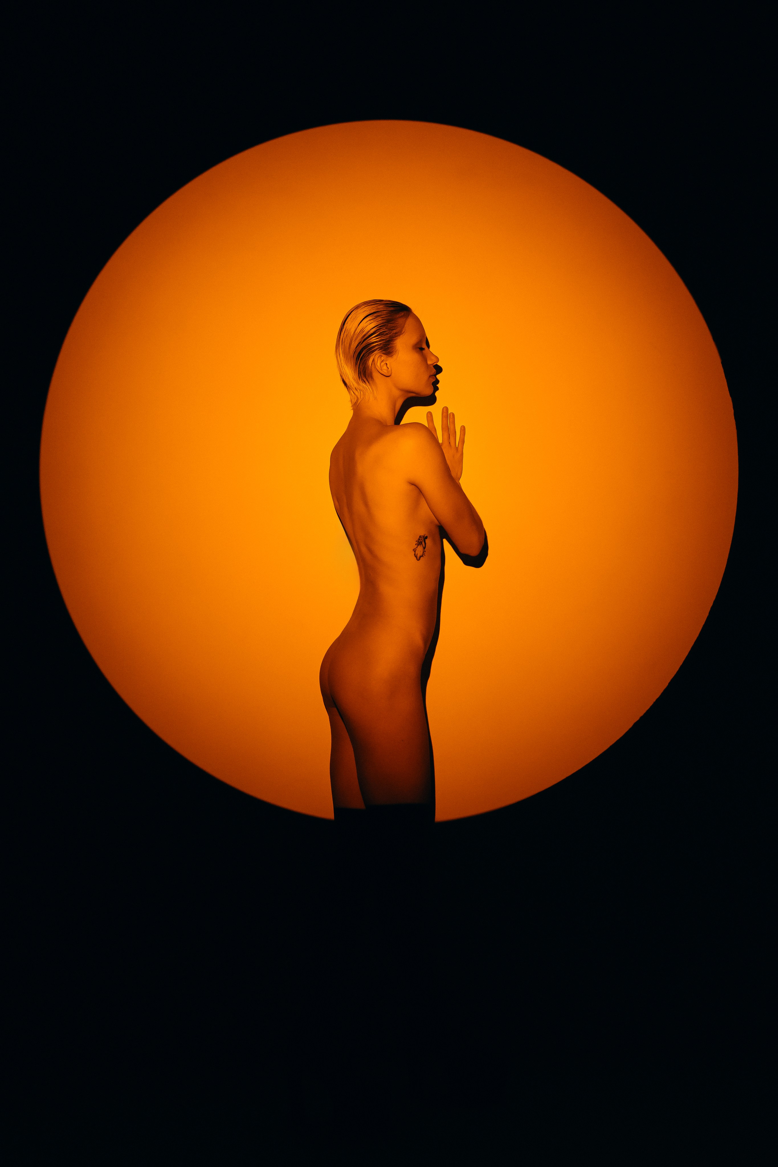 Линии НЮ 18+. Фотограф в Краснодаре Лагунов Владимир