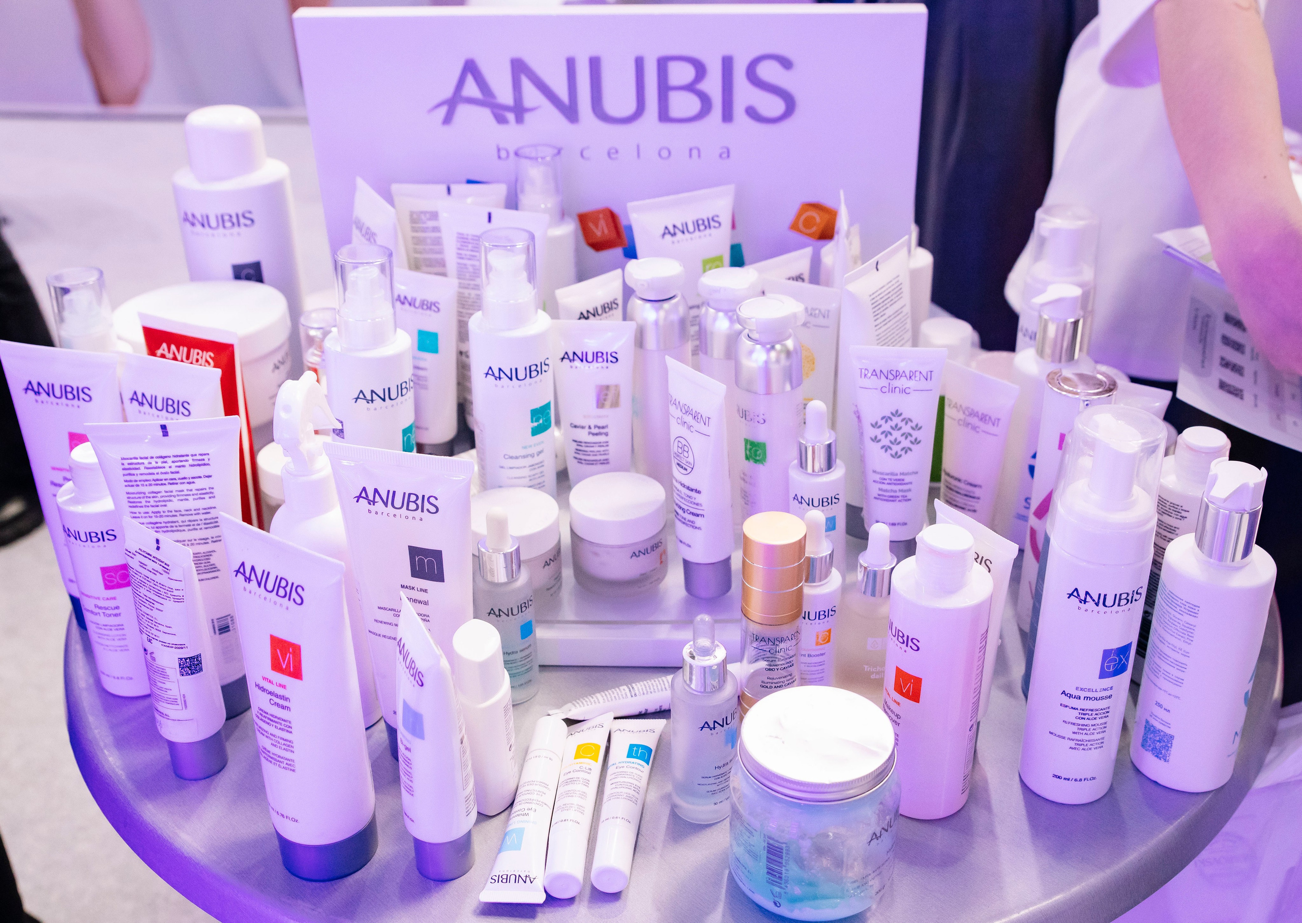 Выставка BEAUNITY by InterCHARM 2026. Профессиональный фотограф в Москве | Заказать фотосессию и съемку