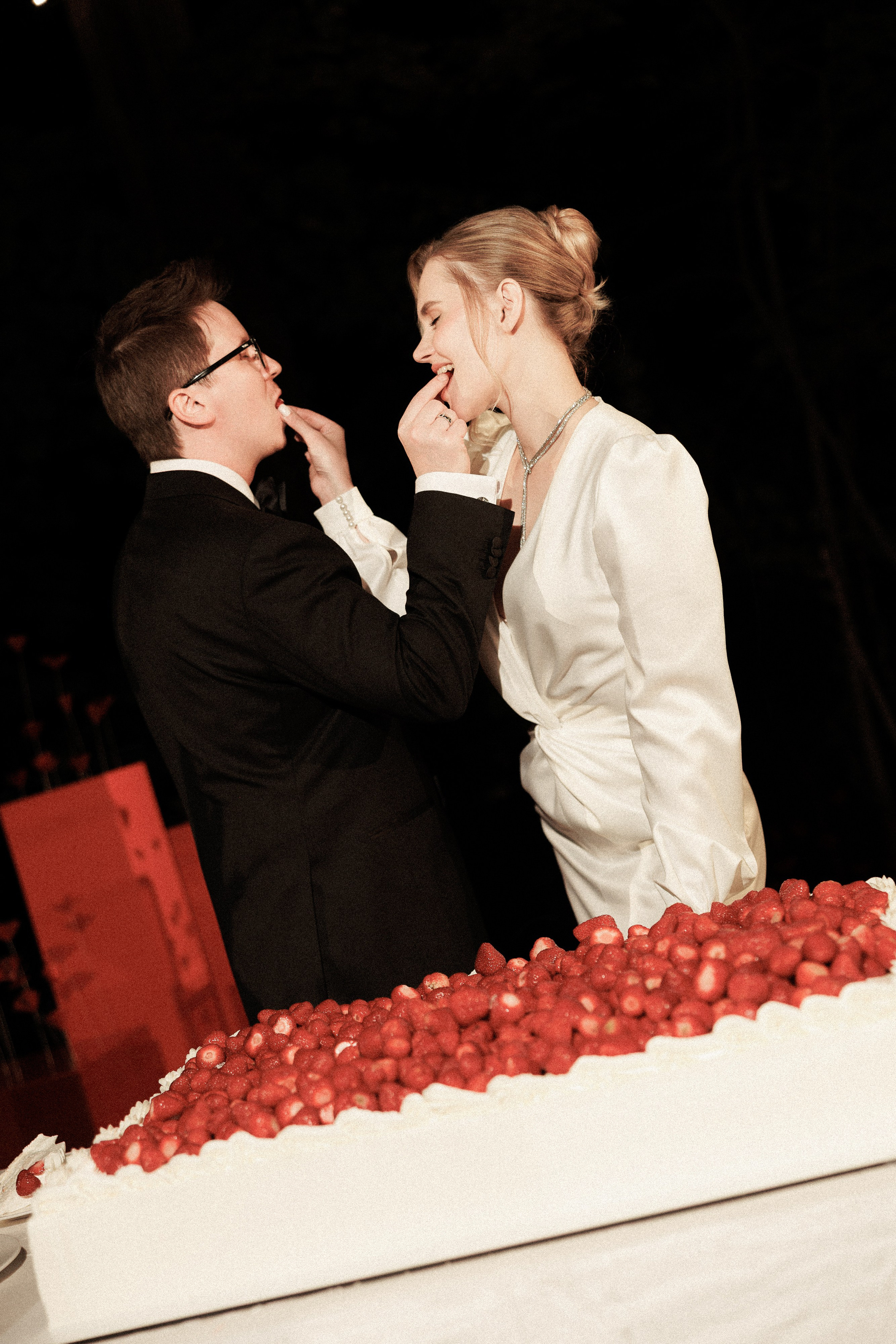 LOVE & HATE | R & N. Свадебный и event-фотограф Иван Волнухин