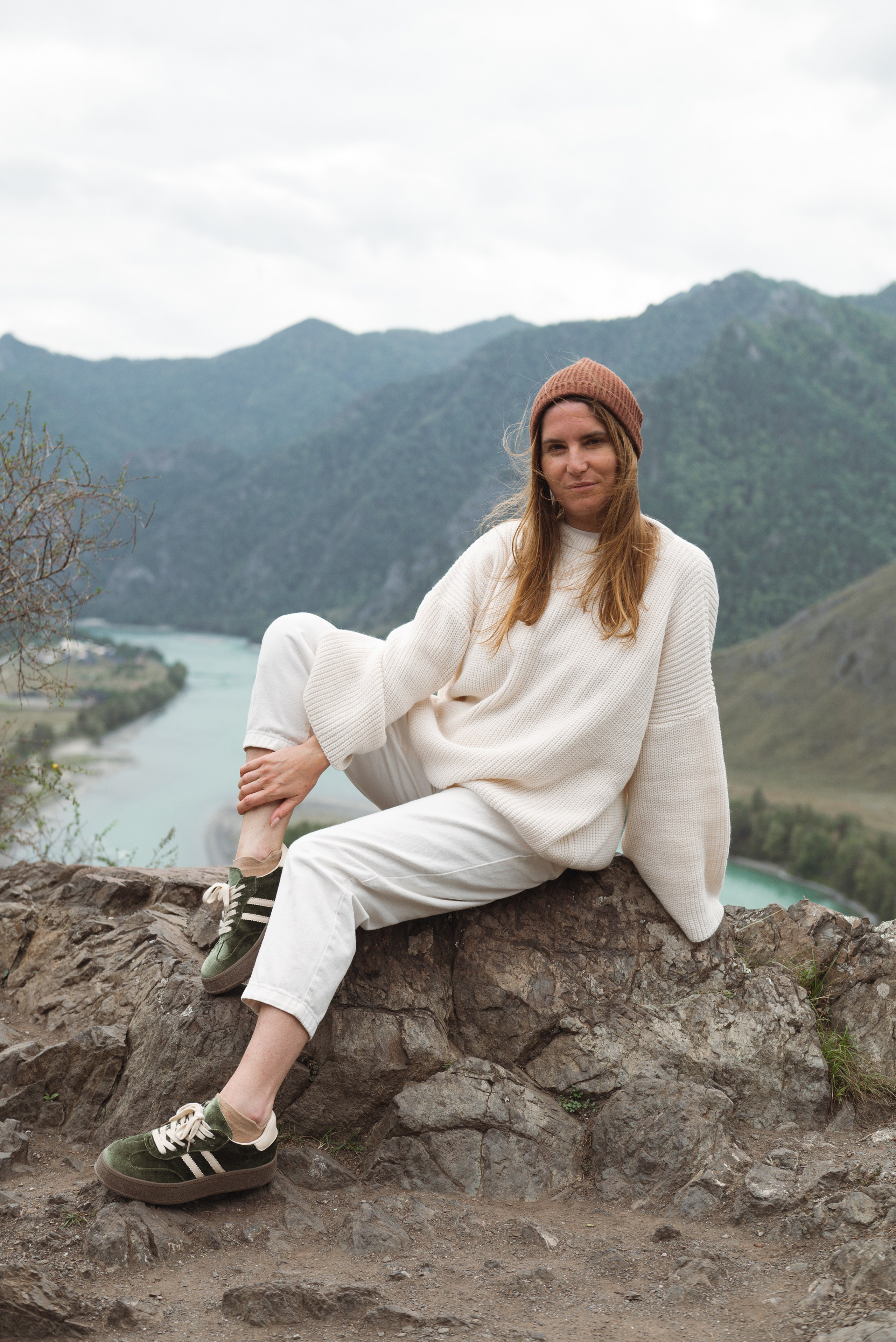 Ретрит по Горному Алтаю. Фотограф Москва Настя Профотовна. Репортажные, свадебные и контент фотосессии