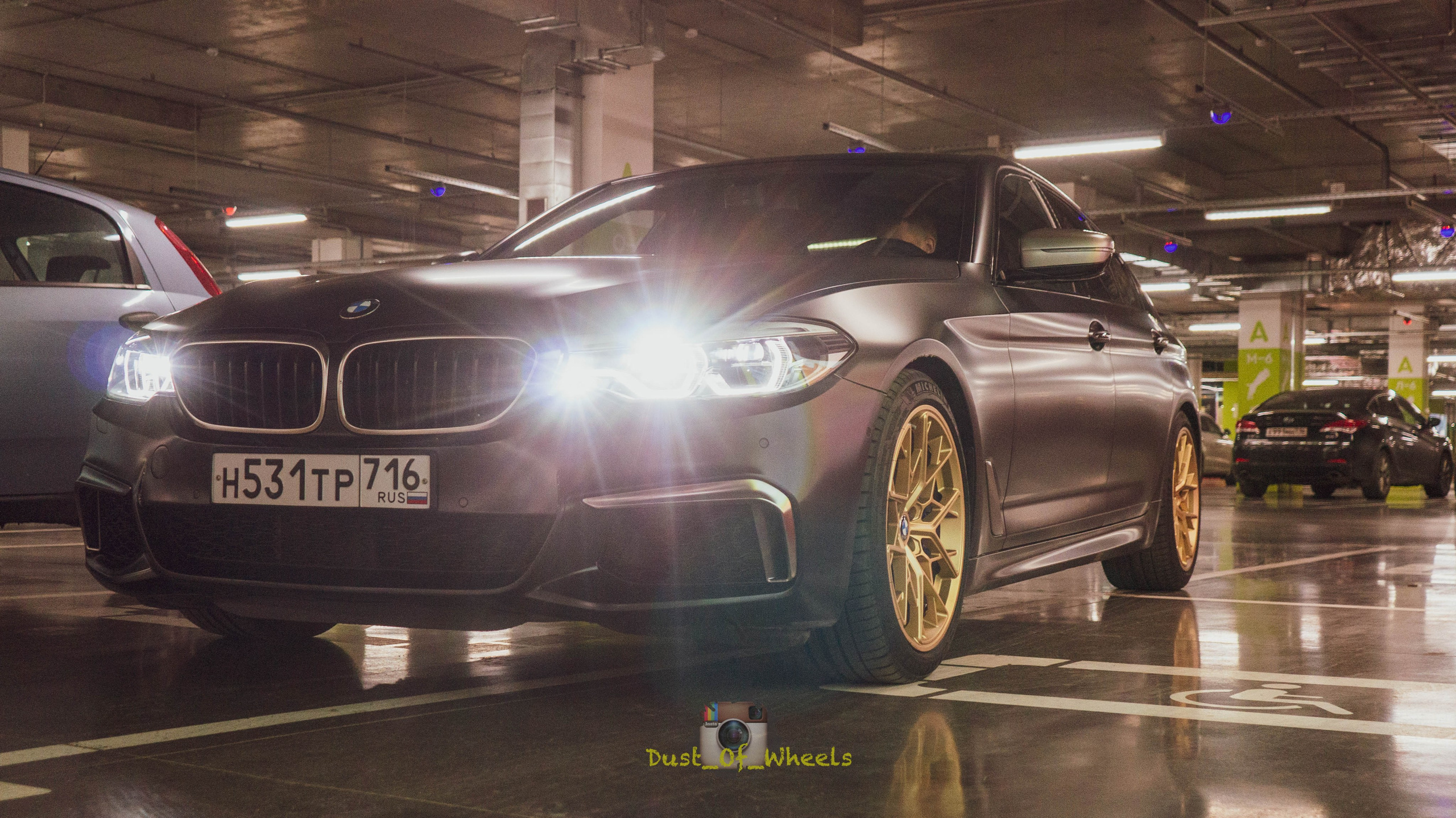 Автомобили