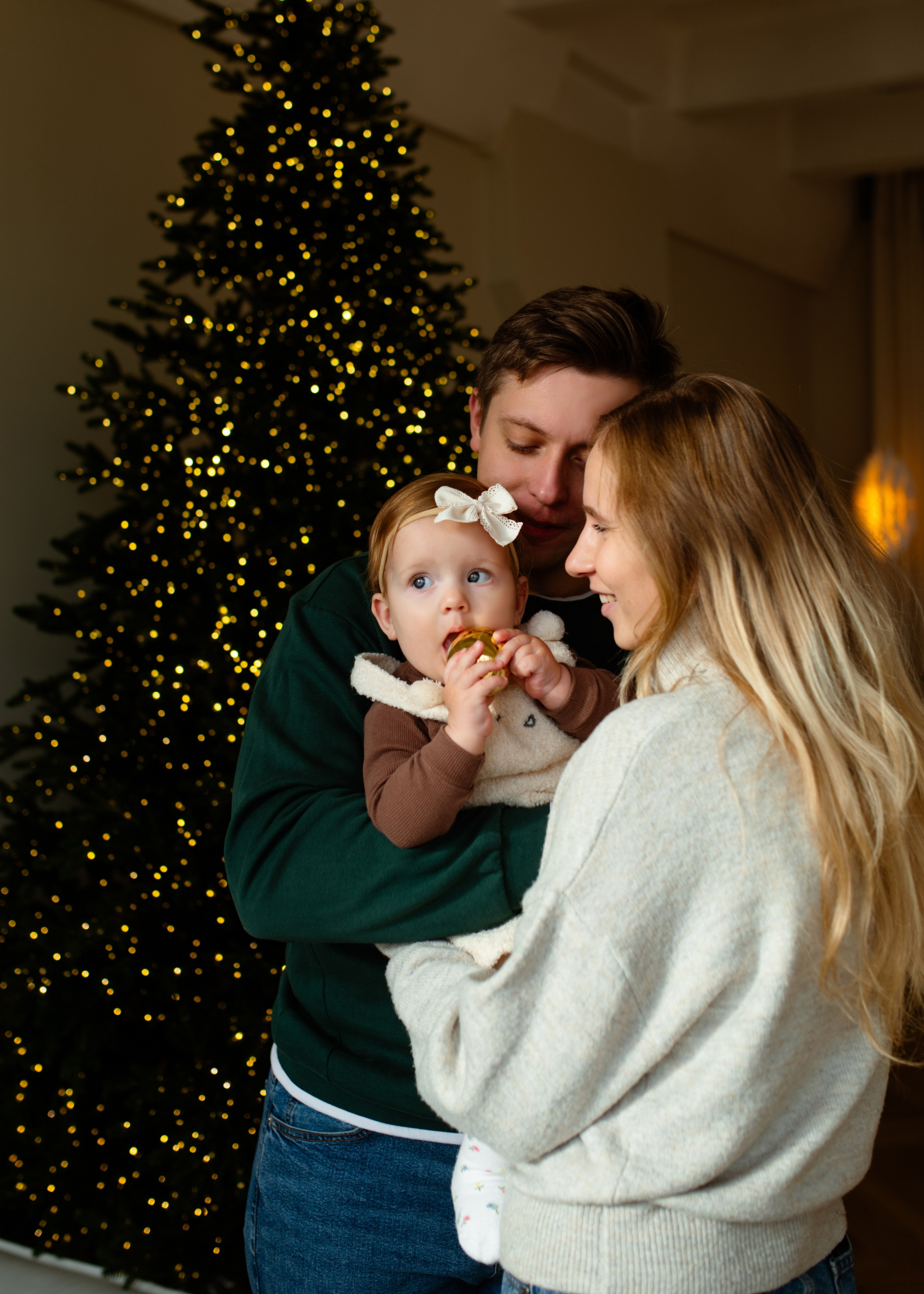 Василиса, Анастасия и папа. Форест студия. Свадебный фотограф в городе Минск Крохмалюк Анна