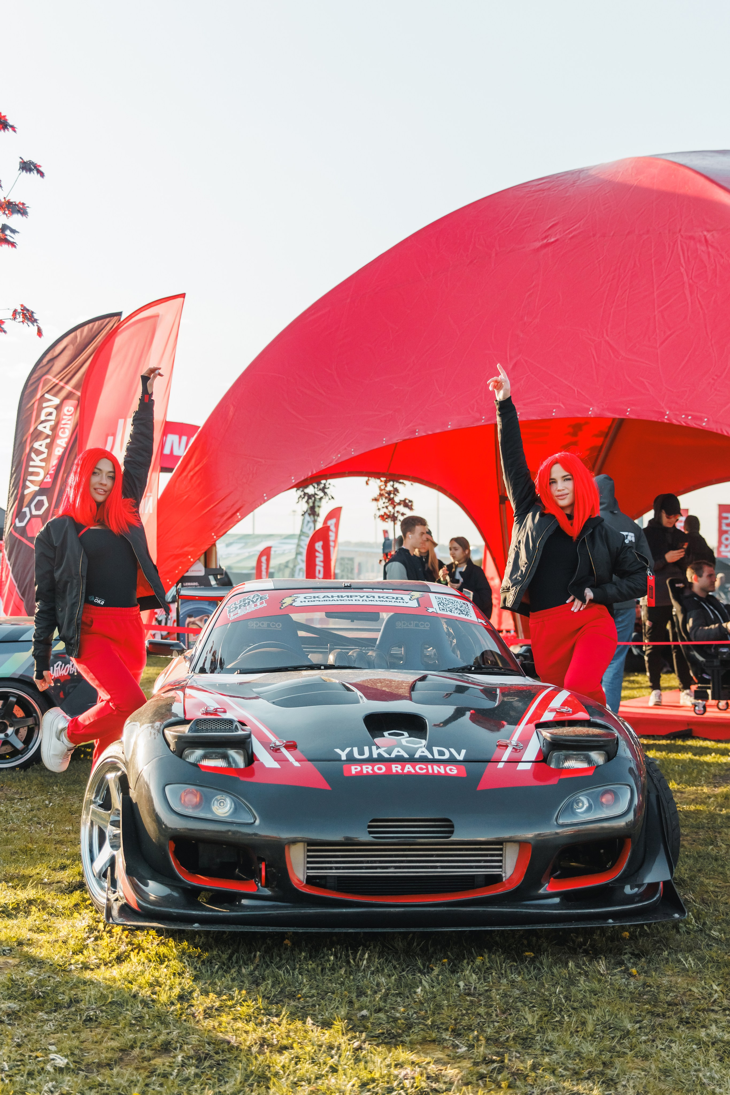 Выставка и дрифт машин. Репортажный фотограф. Москва. Алина Ланская