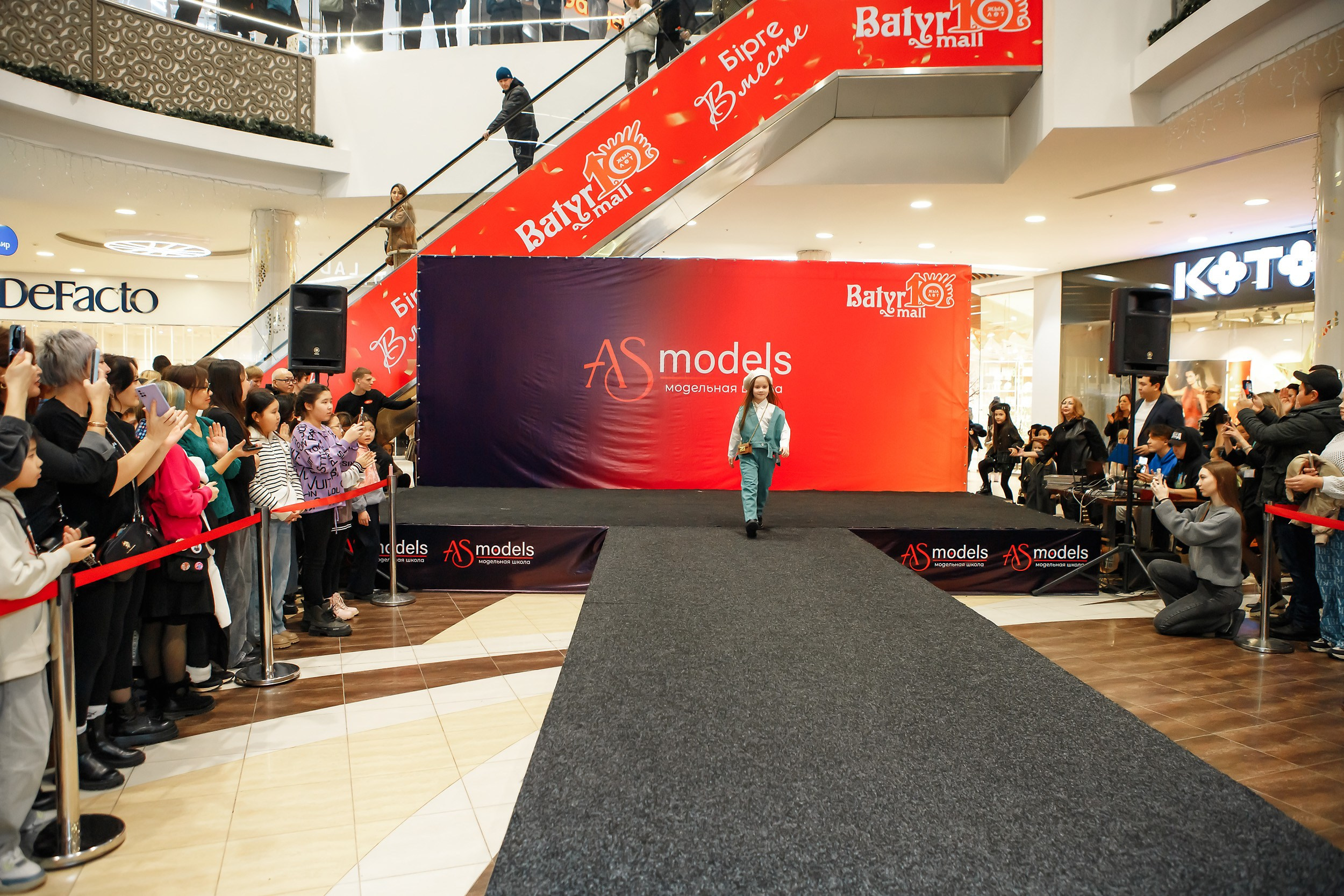 Fashion Show модельной школы AS Models. Кипятком Павлодар