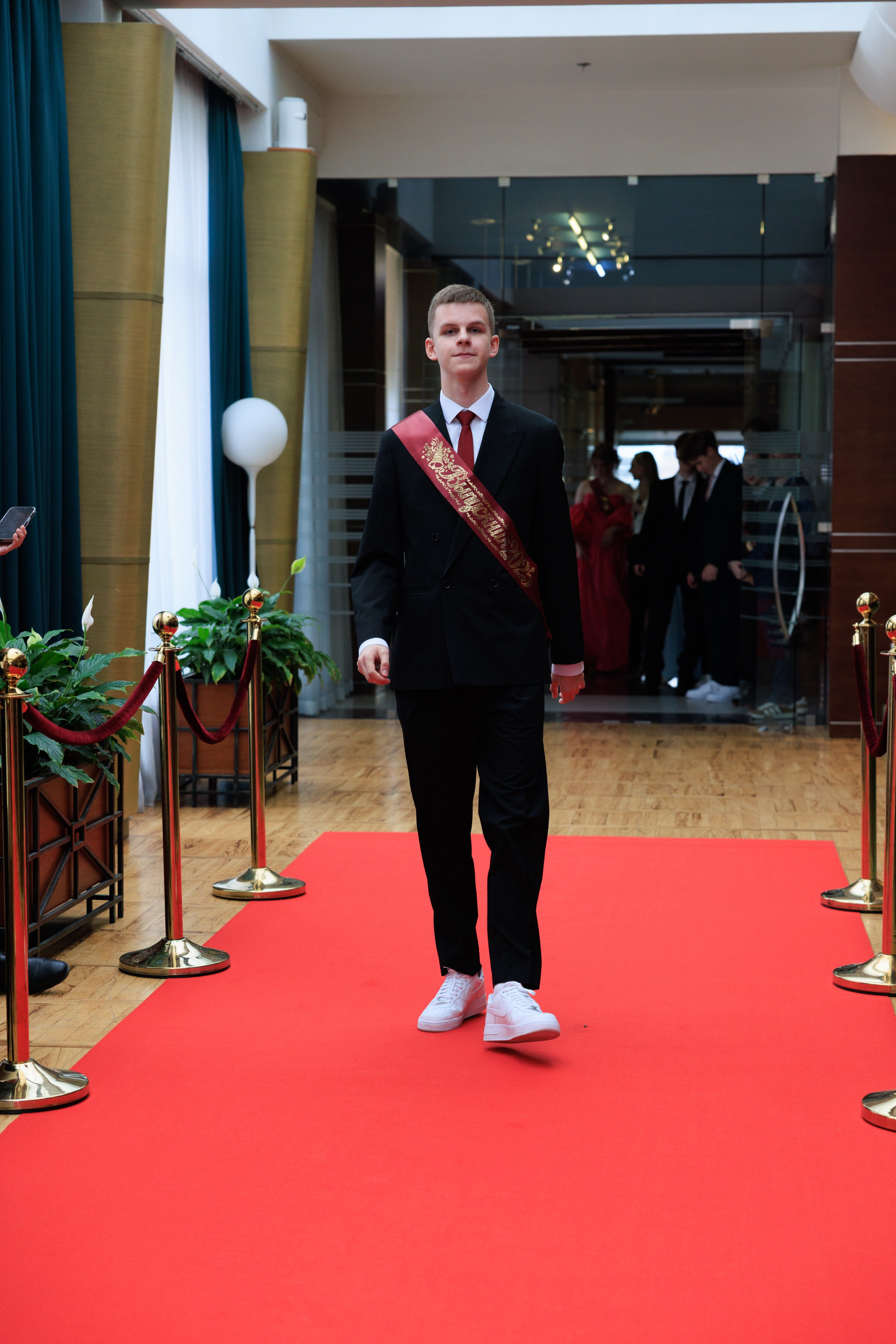 Выпускной лицея 244. Фотограф Александр Заломаев