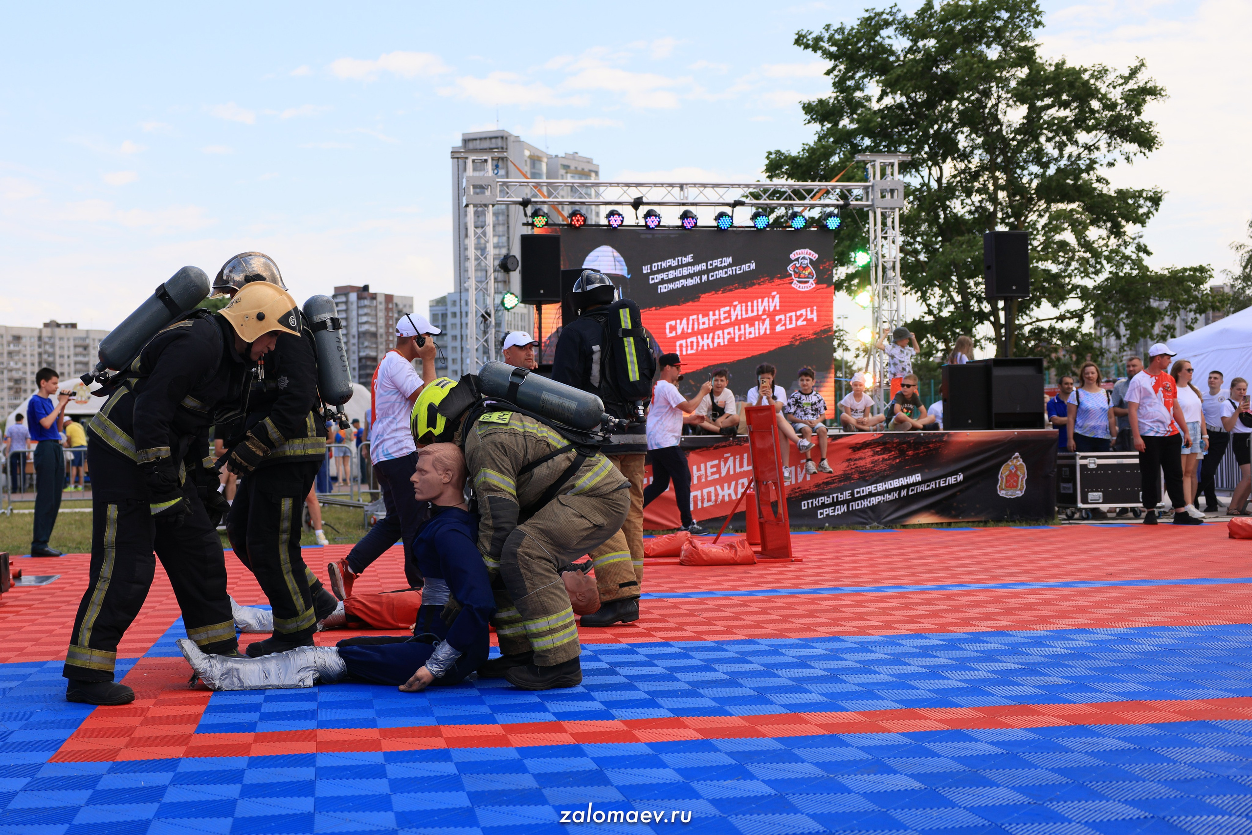 Сильнейший пожарный. Фотограф Александр Заломаев