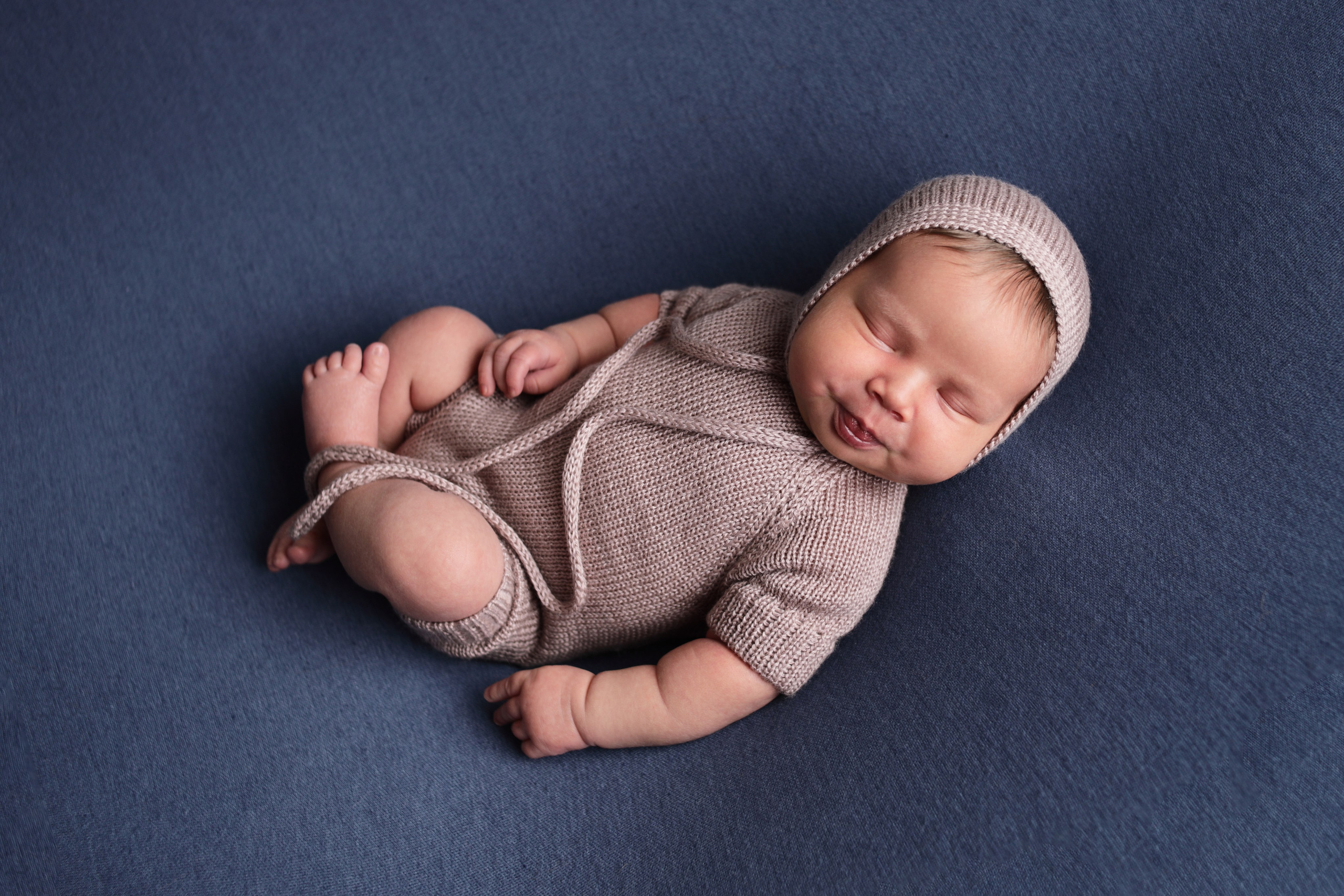 Съемка новорожденных Старый Оскол. Семейный фотограф и новорожденных в Старом Осколе Анна Старкова,