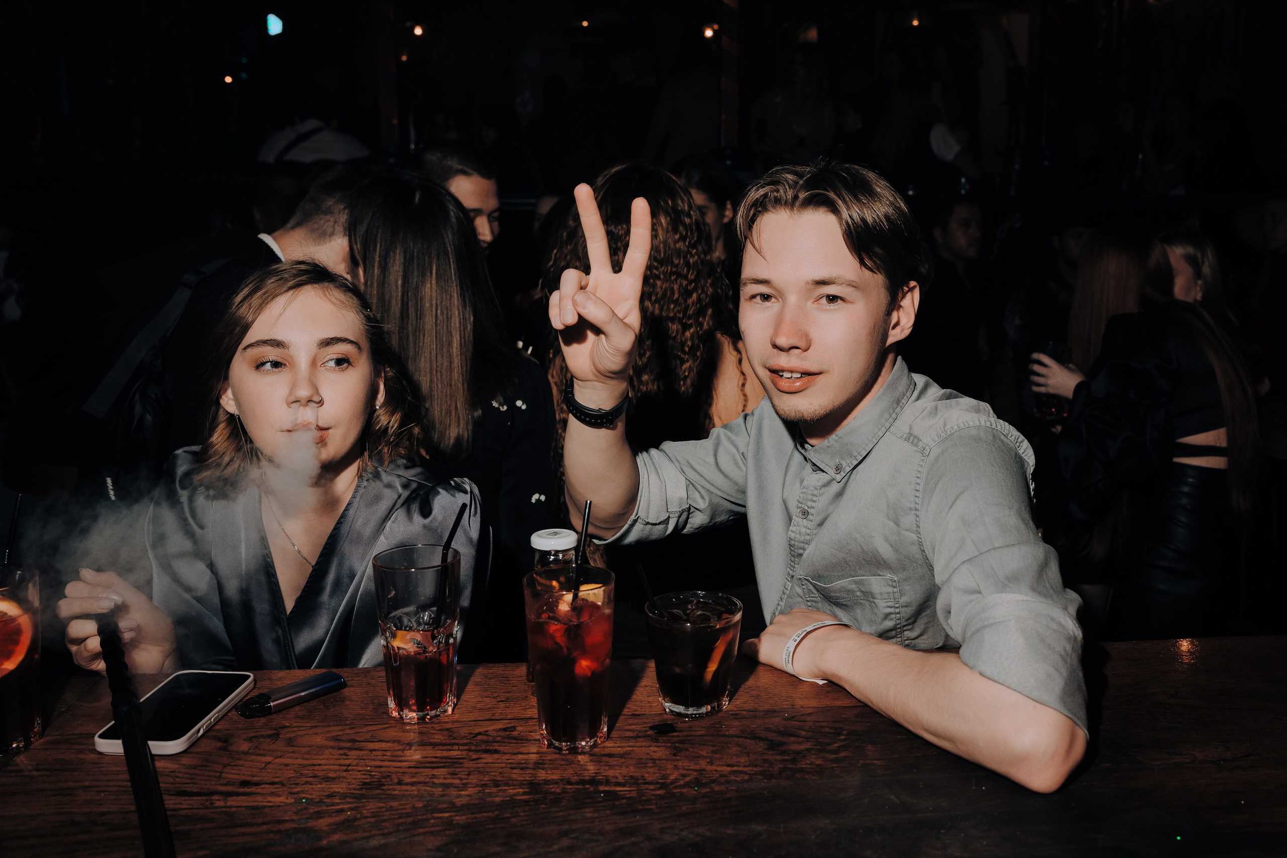 20 ЛЕТ МЕГАПОЛИС ЧЕЛЯБИНСК ХЕДЛАЙНЕР ЕЛКА. Репортажный фотограф Зуев Роман г. Челябинск