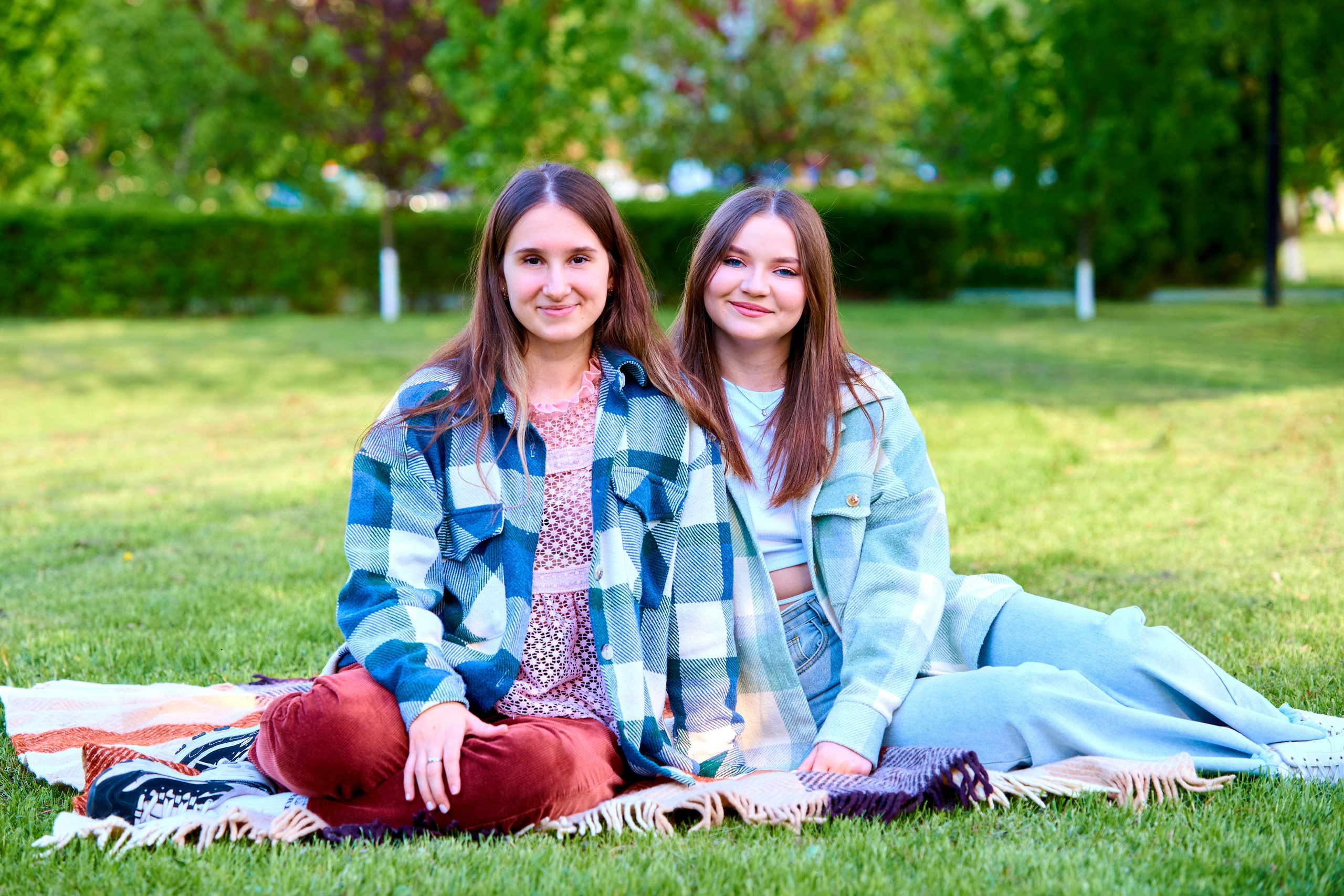 Весна 2023 в парке. 11 класс. Childrenfoto.ru