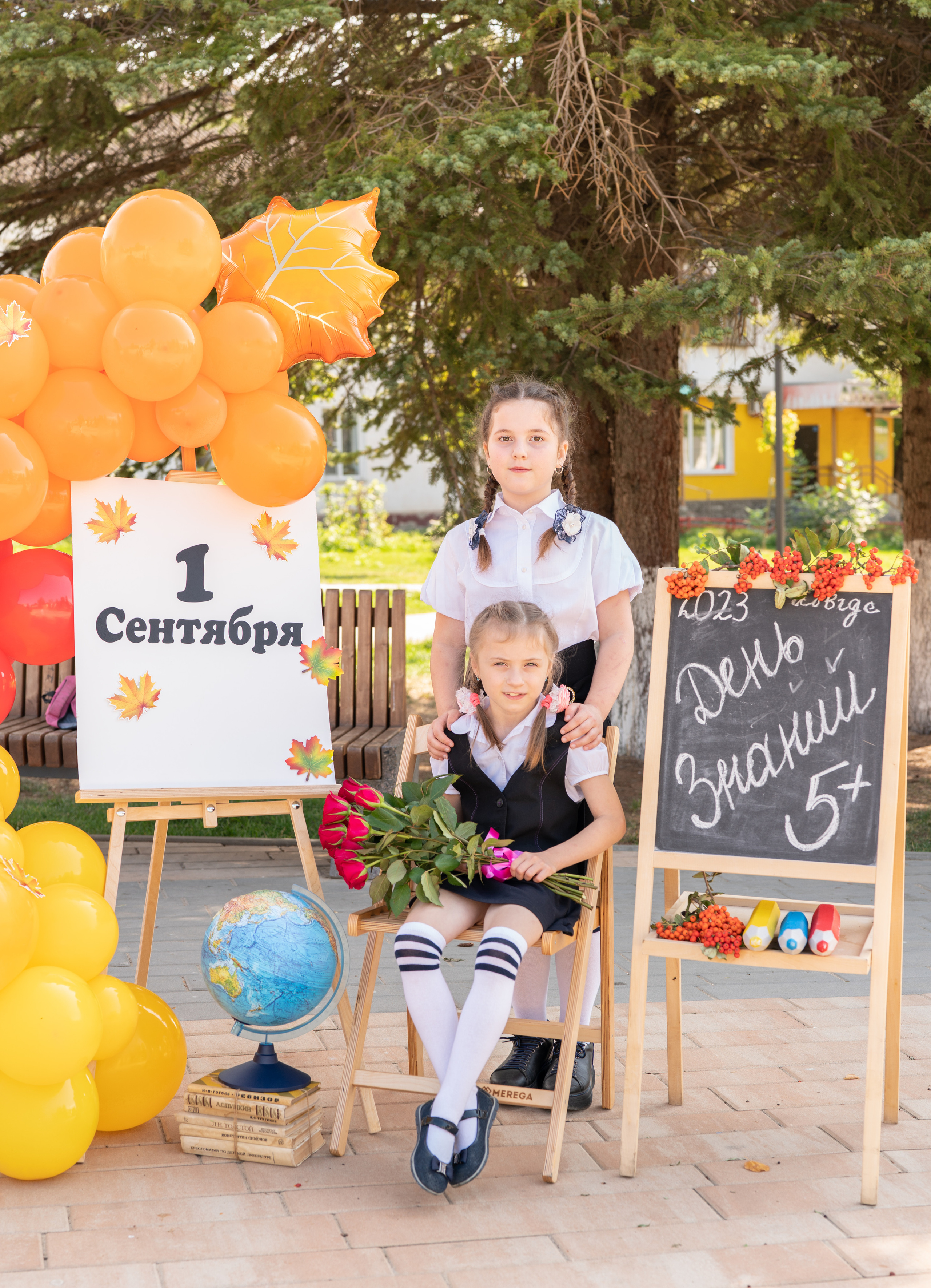 Фотопроект «Здравствуй, школа!» Люба с дочками. Семейный и детский фотограф Тула Ясногорск Тульская область Надежда Кукушкина