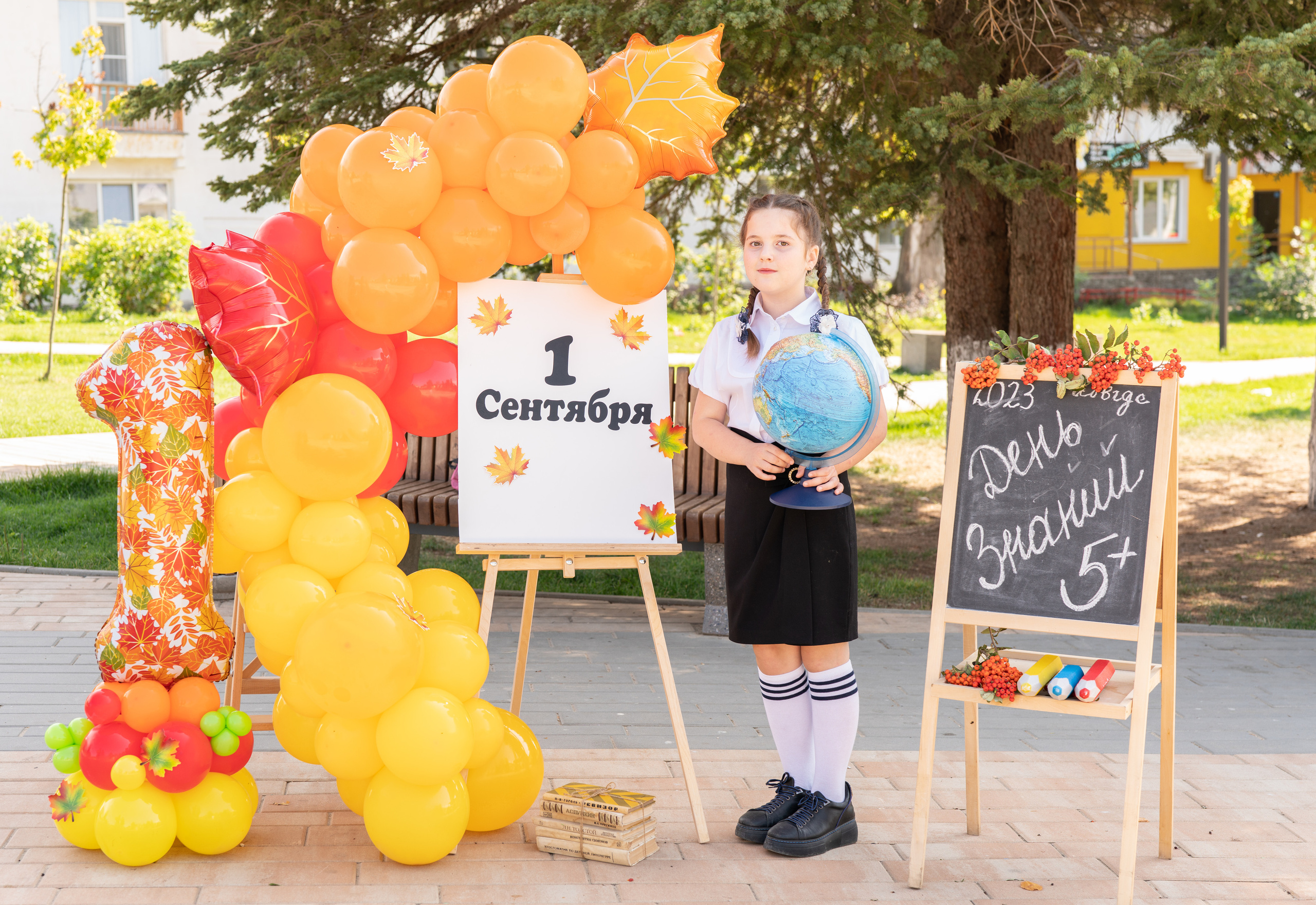 Фотопроект «Здравствуй, школа!» Люба с дочками. Семейный и детский фотограф Тула Ясногорск Тульская область Надежда Кукушкина