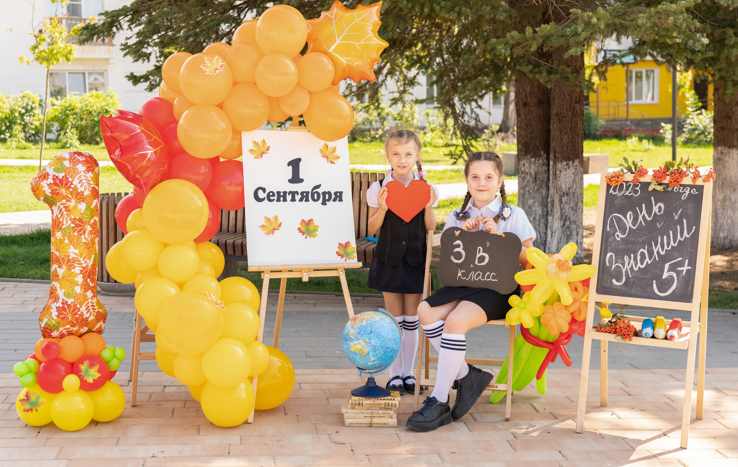 Фотопроект «Здравствуй, школа!» Люба с дочками. Семейный и детский фотограф Тула Ясногорск Тульская область Надежда Кукушкина