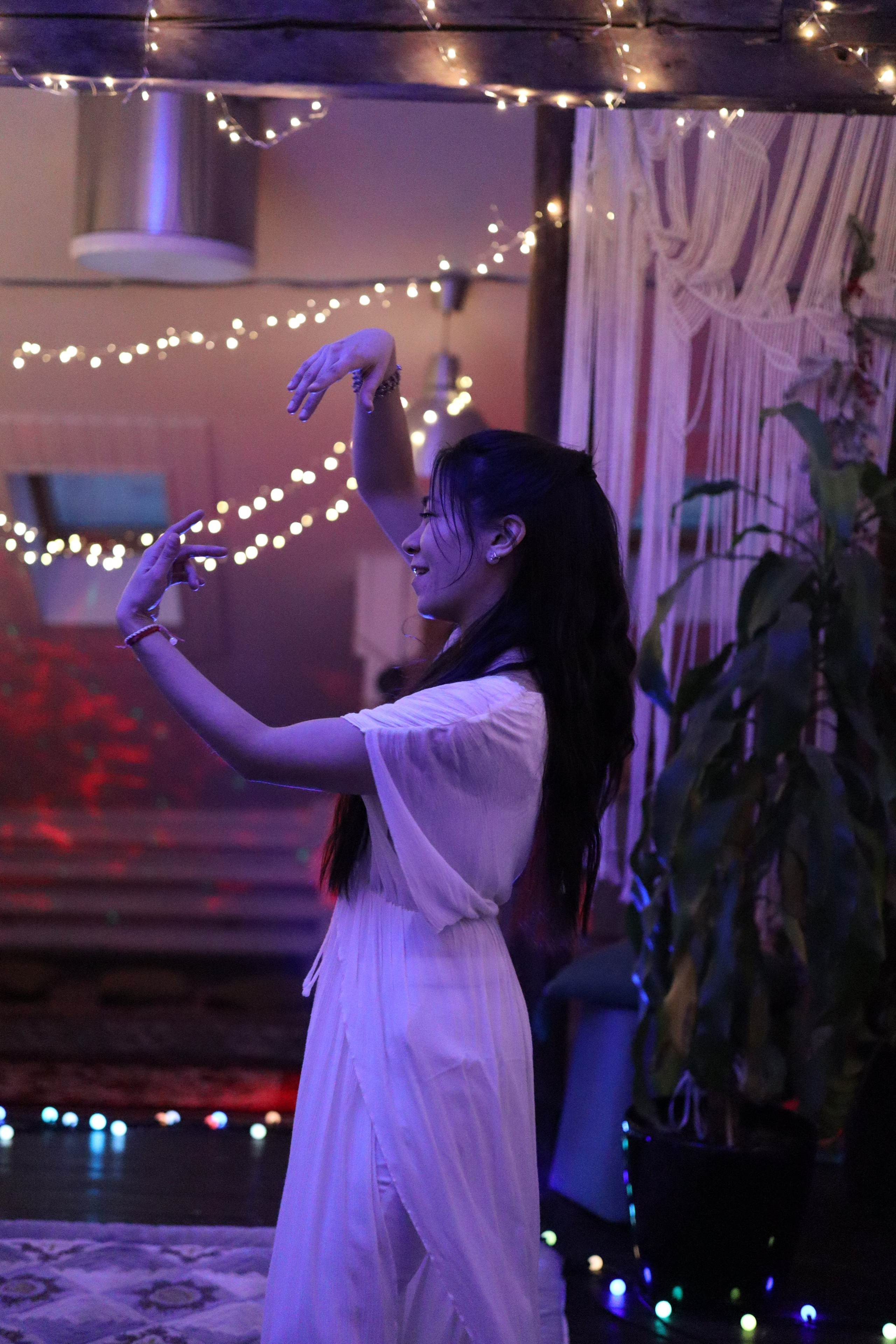 Bhakti Mantra. Photo Ninja