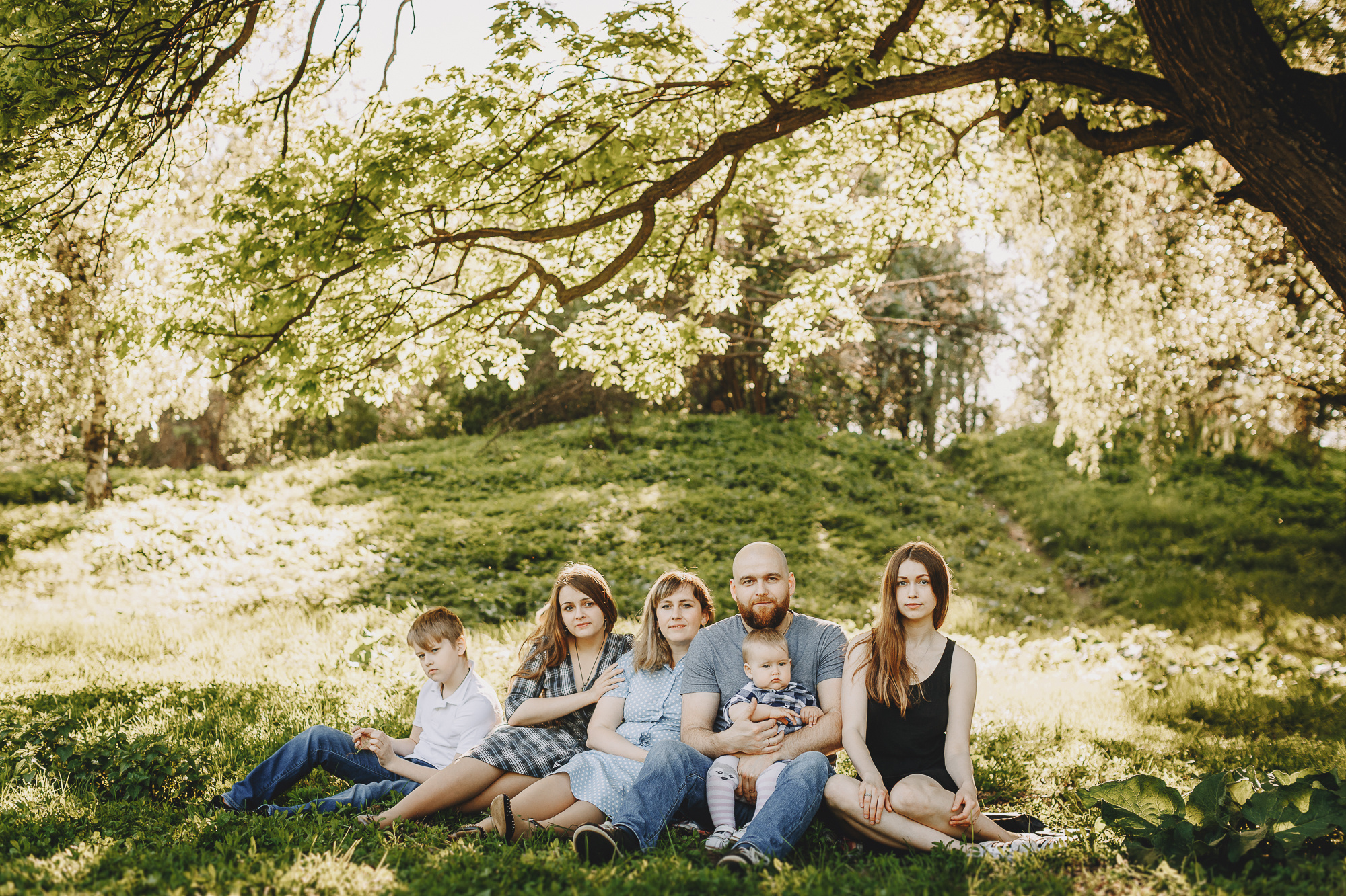 Семейная фотосессия в Ботаническом саду летом