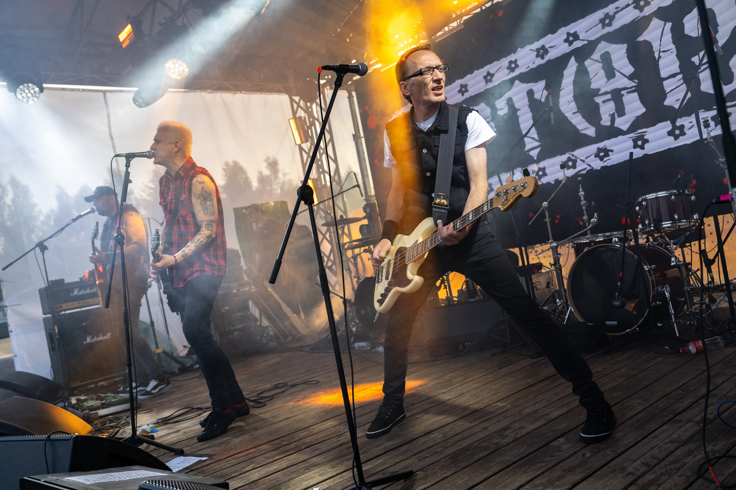 Фотоотчет с главного панк-рок фестиваля страны Anti-Party 2025. Фотограф Николай Прокофьев модельные тесты в Москве