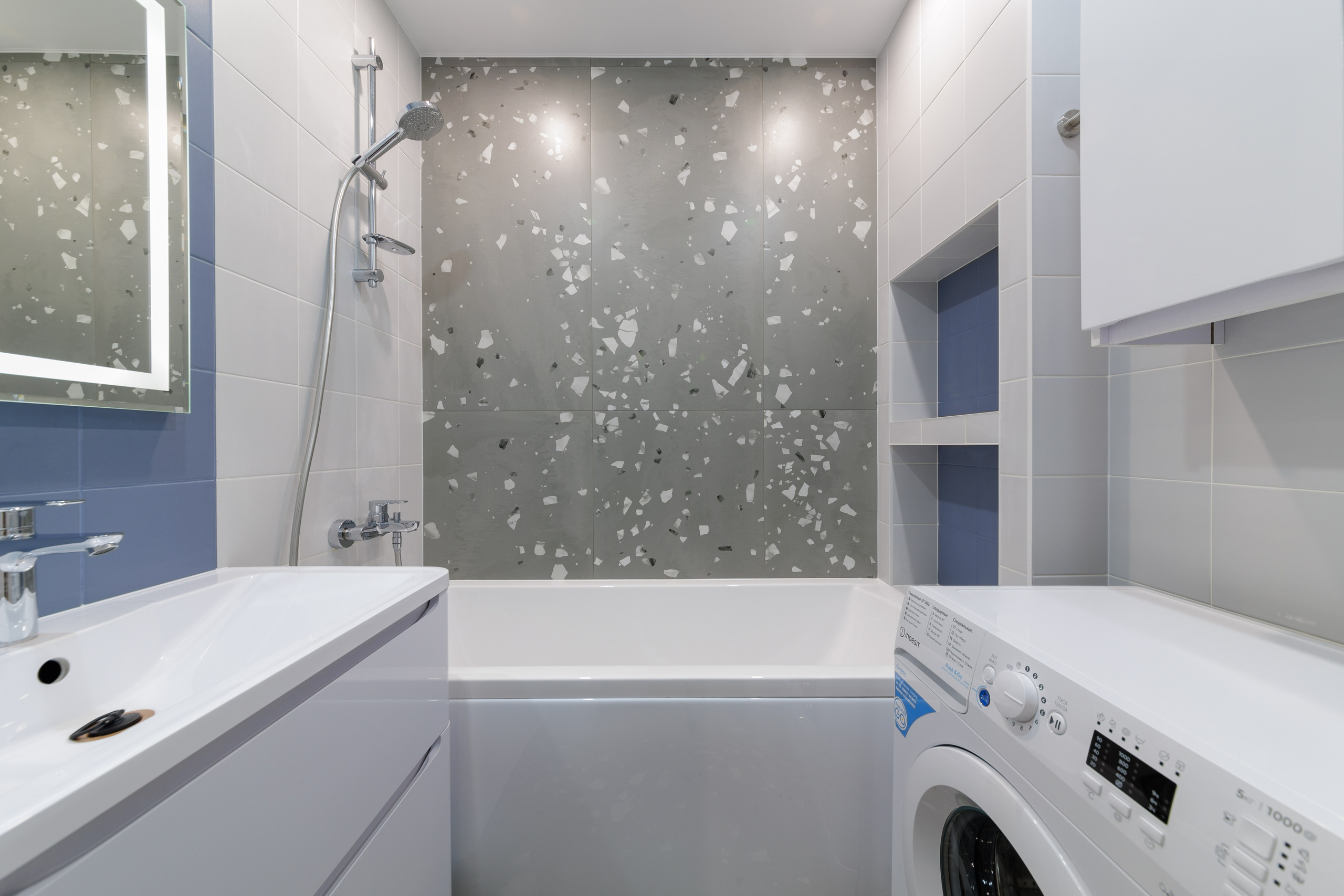 Однокомнатная квартира, Варшавская ул