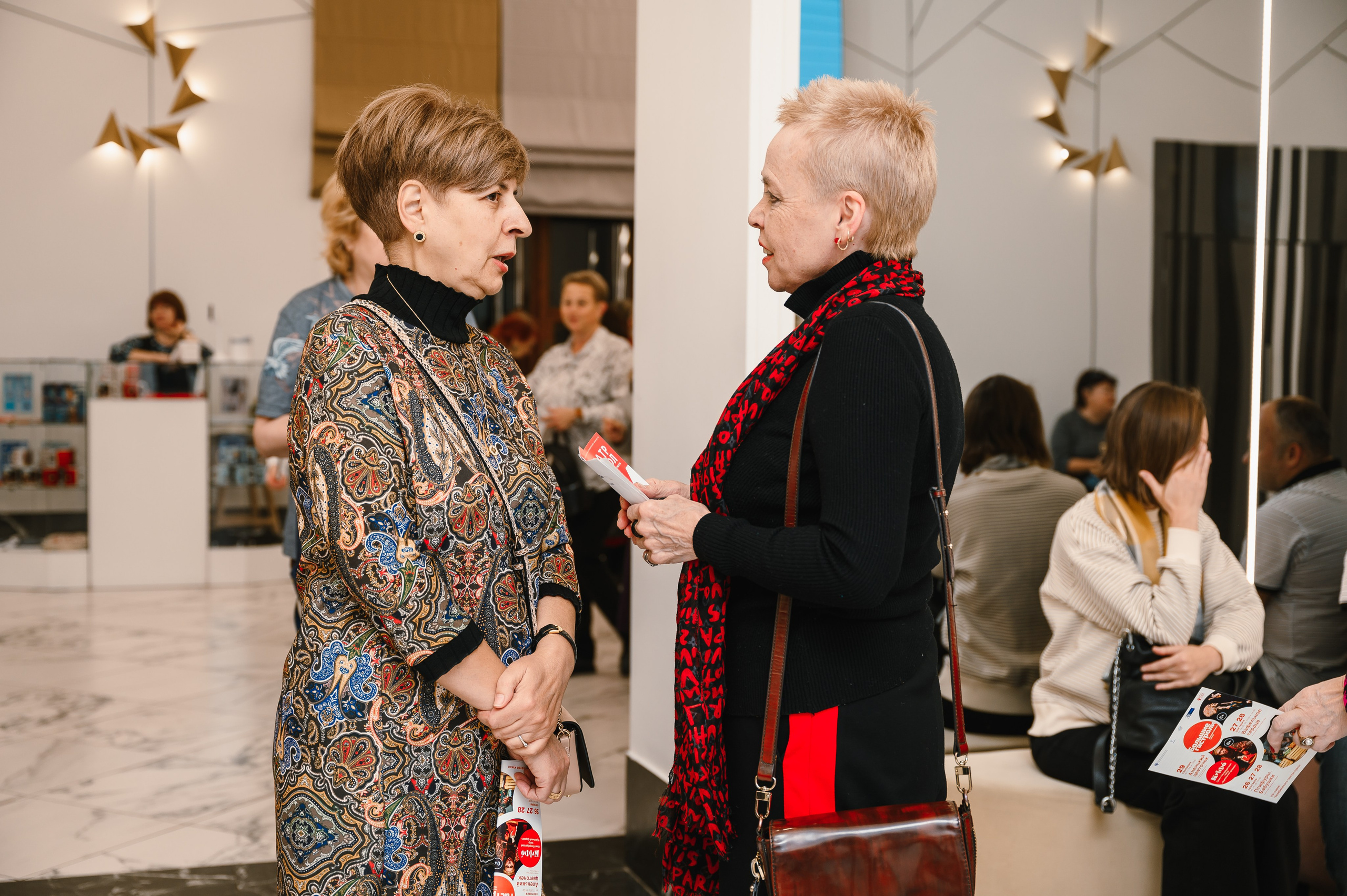 Театр кукол: «Птифуры. Бабушки». Свадебный и просто хороший фотограф в Челябинске