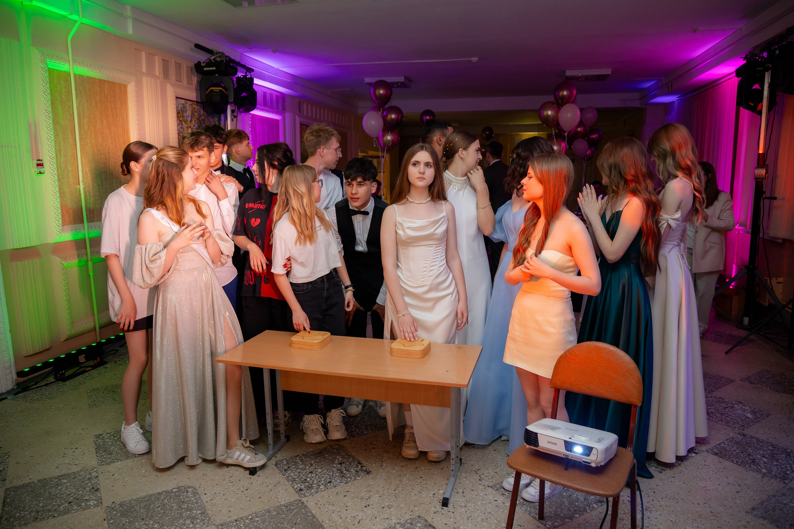 Школьный выпускной 2024 год в Соколе (Минск). Свадебный фотограф в Минске/Беларуси Сергей Спиридонов