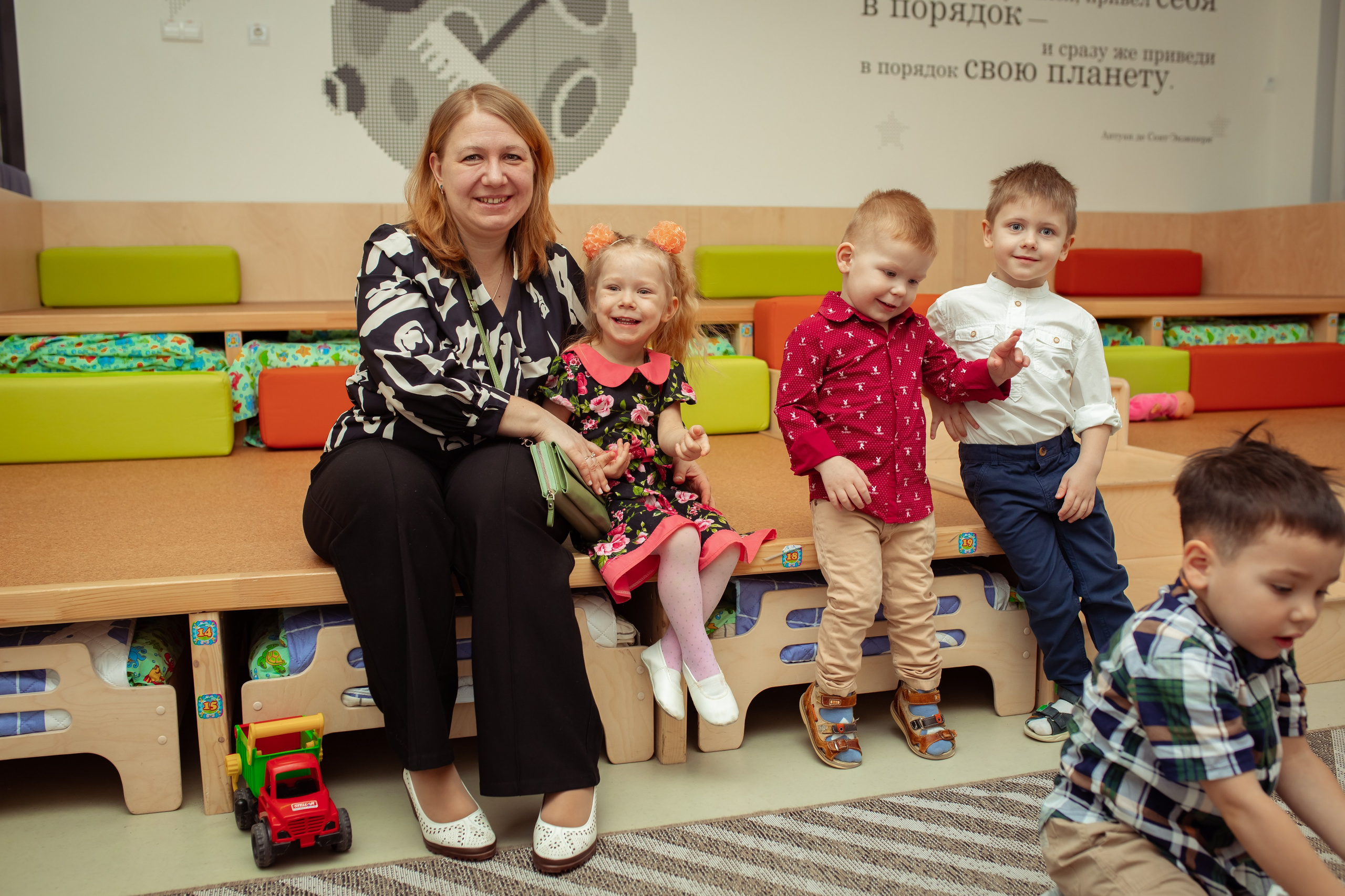 Праздник весны в детском саду. Семейный и детский фотограф в Москве Дорогова Екатерина