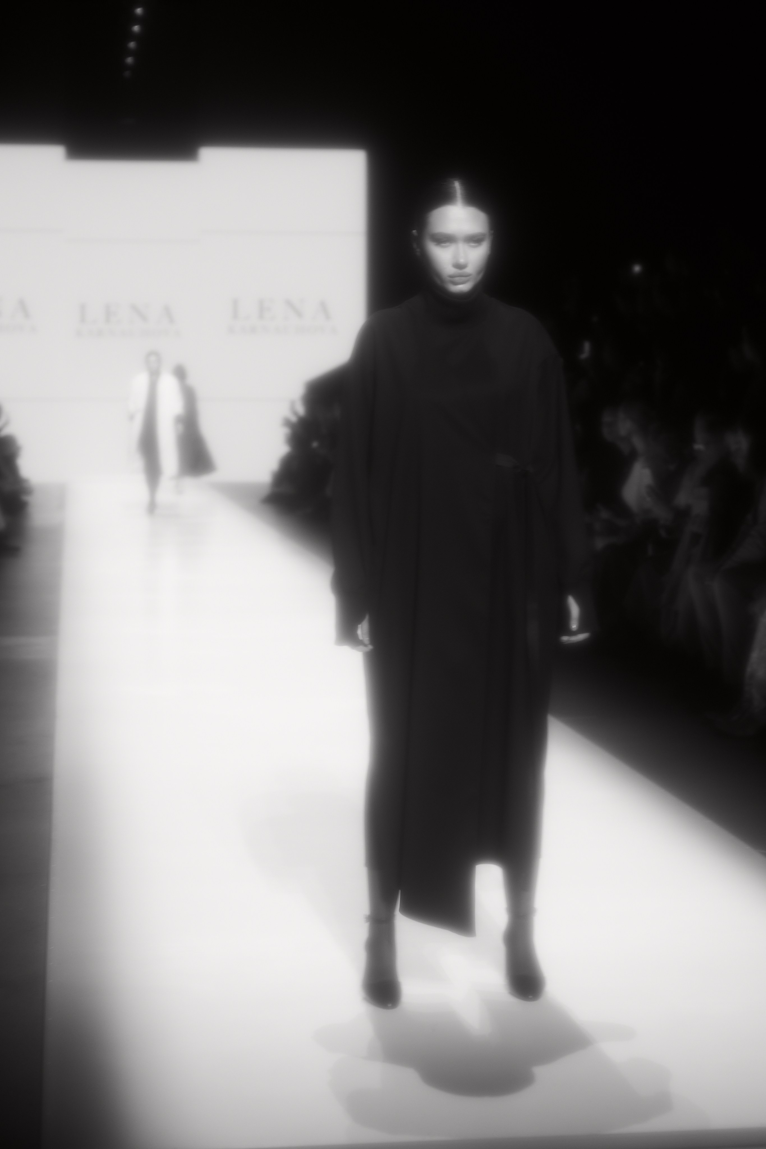 Неделя Моды в Москве Октябрь 2024 (Черно-белый). Фотограф в Мурманске Оксана Черноморец