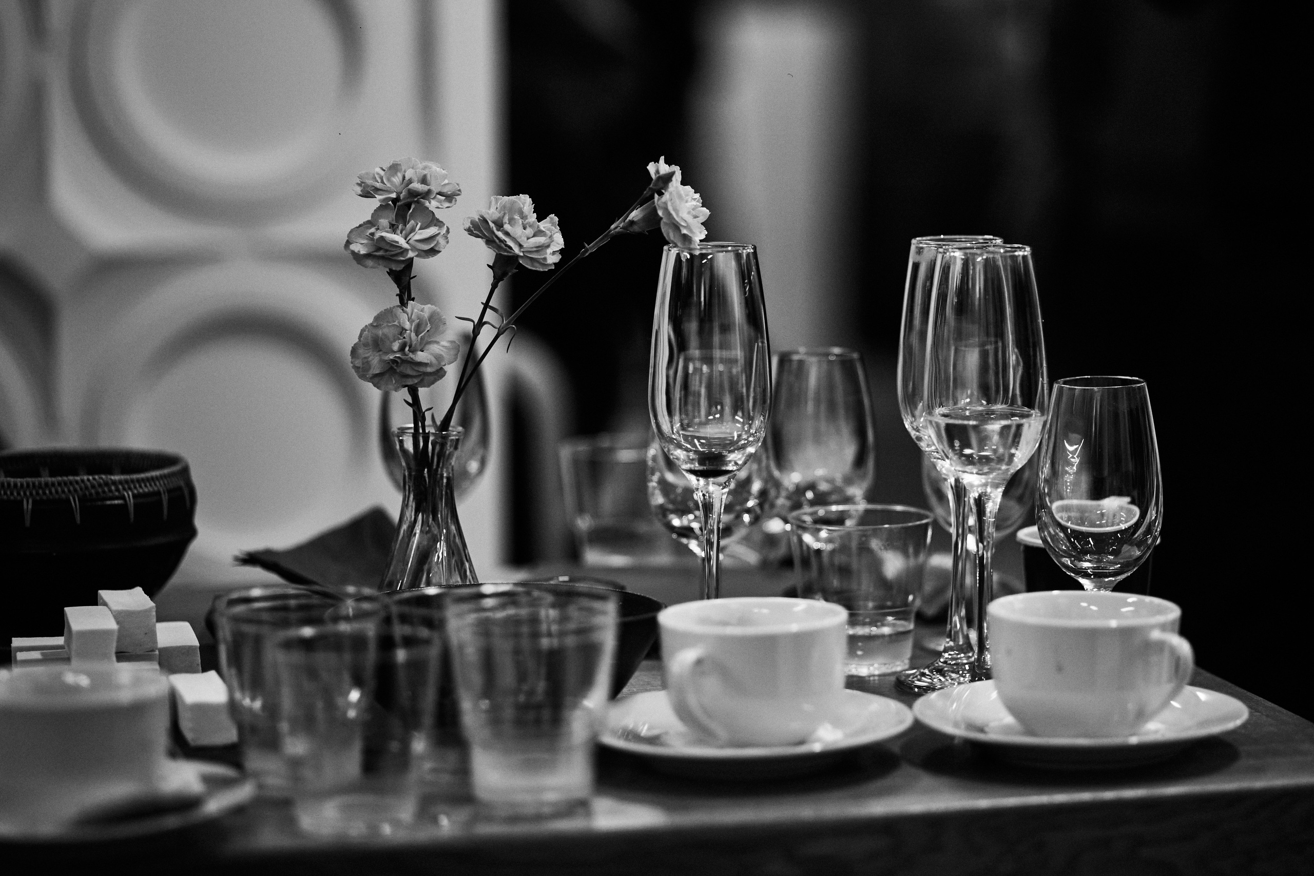 Открытие выставки краснодарской художницы Ларисы Блохиной. Фотограф Юлия Маринина