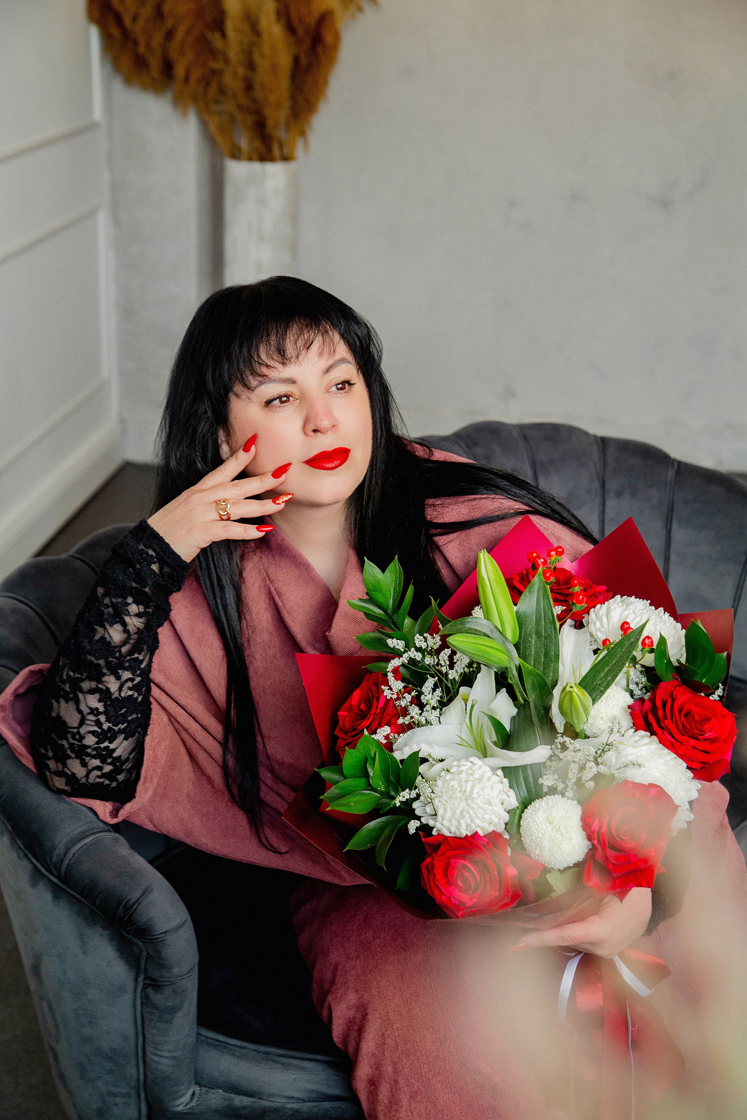 ИНДИВИДУАЛЬНАЯ. Меня зовут Марина Шмакова. Визажист-стилист-фотограф