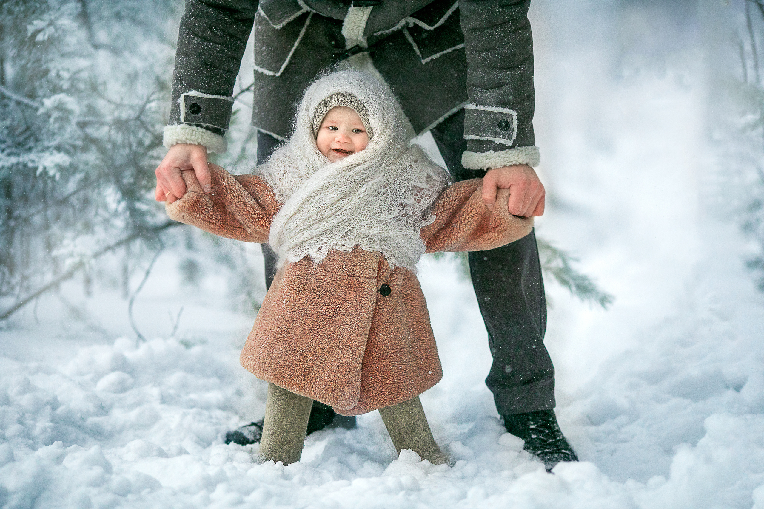 В зимнем лесу. Детский и семейный фотограф в Красноярске Елена Коровкина