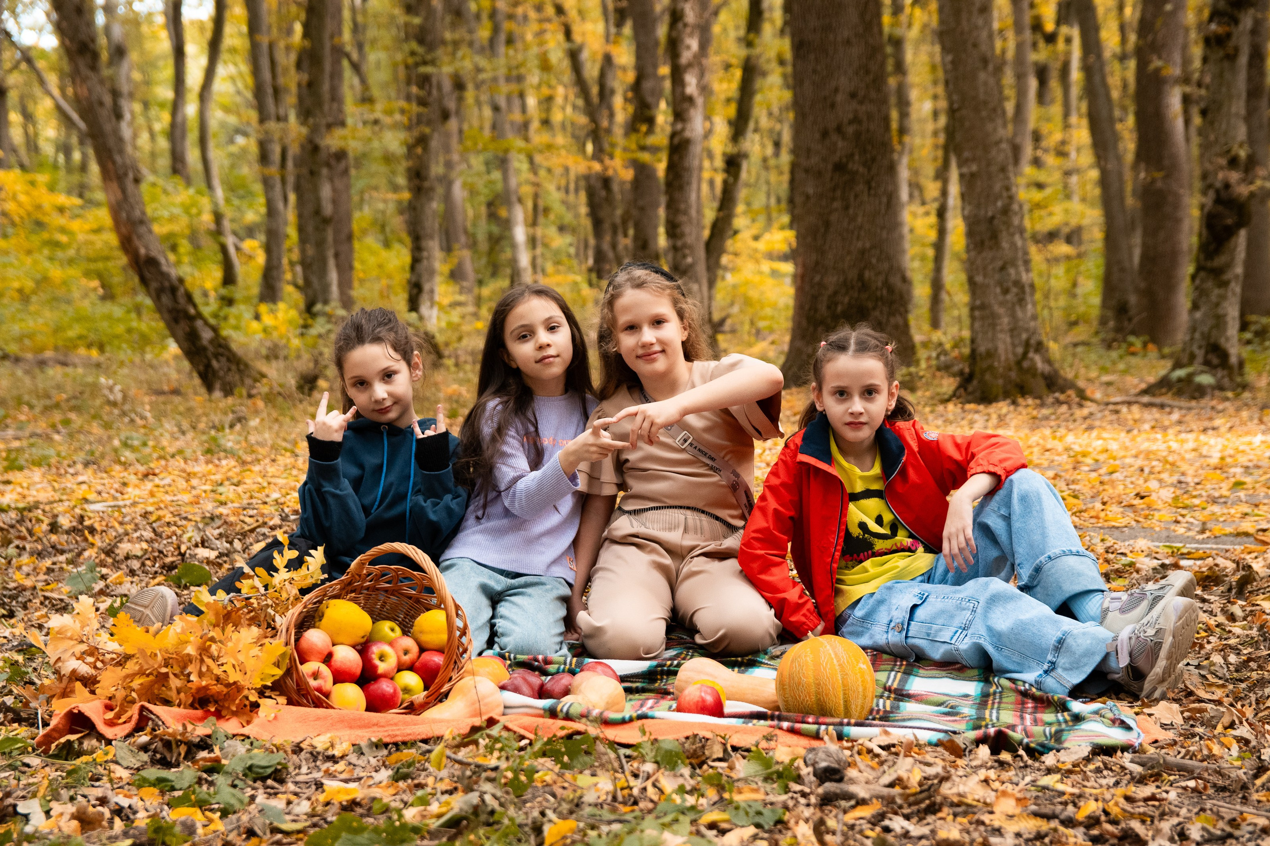 Школьная осенняя фотосессия. Репортажный фотограф в Ставрополе